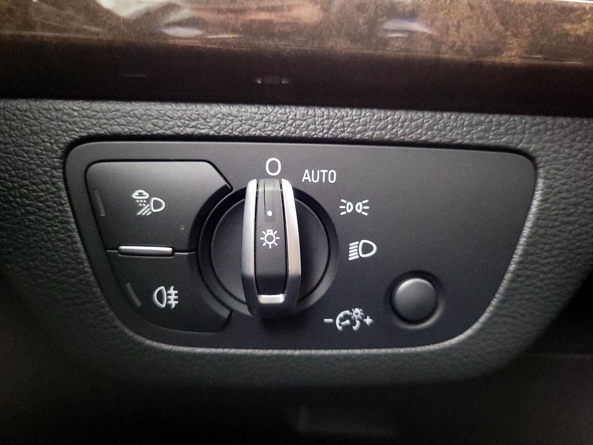 Thumbnail: 2019 Audi Q5 - 13