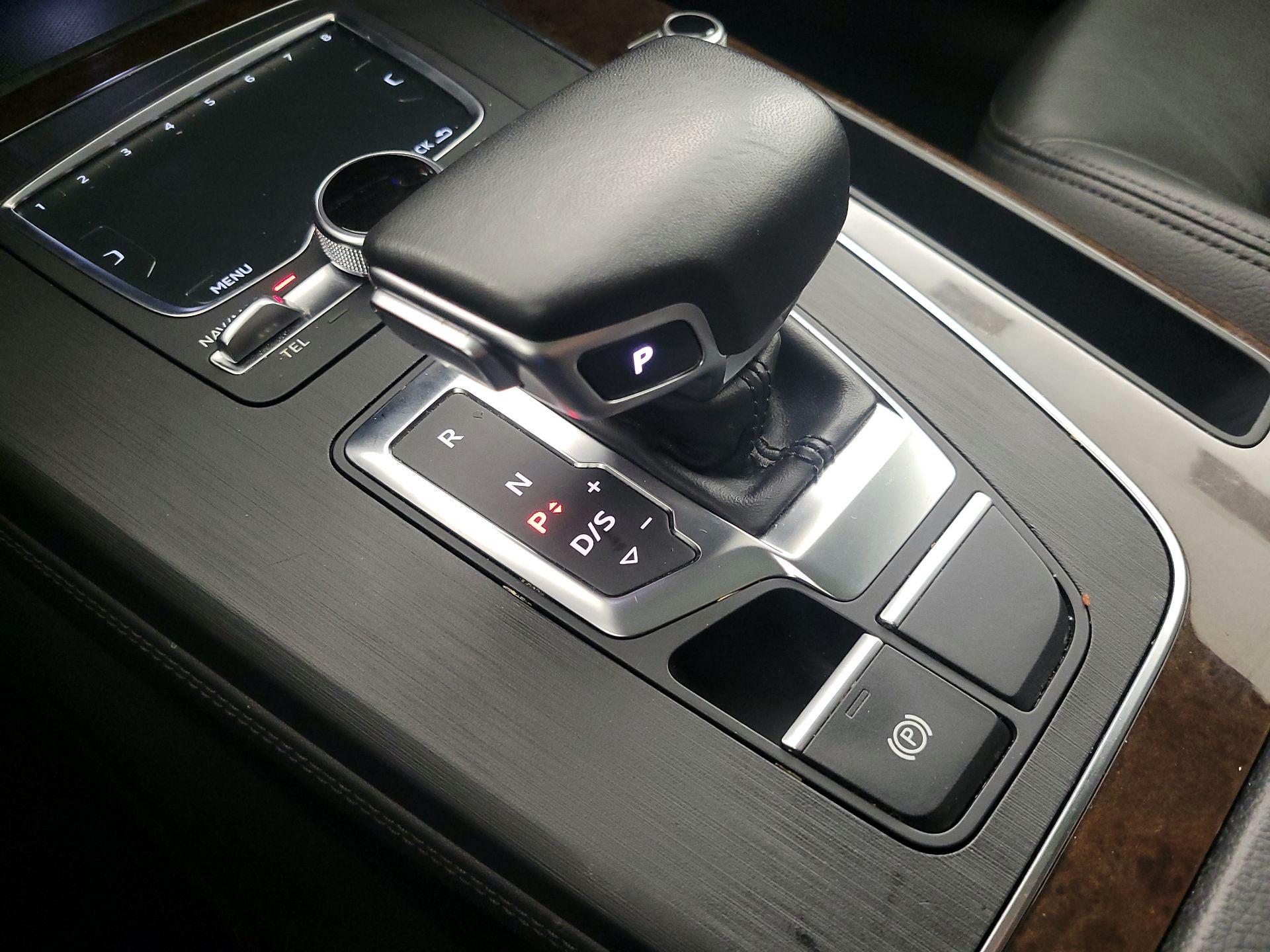 Thumbnail: 2019 Audi Q5 - 18