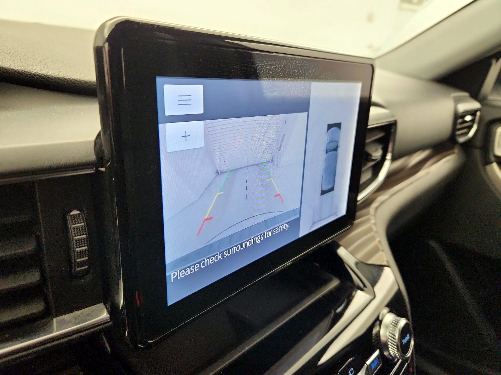 Thumbnail: 2023 Ford Explorer - 15