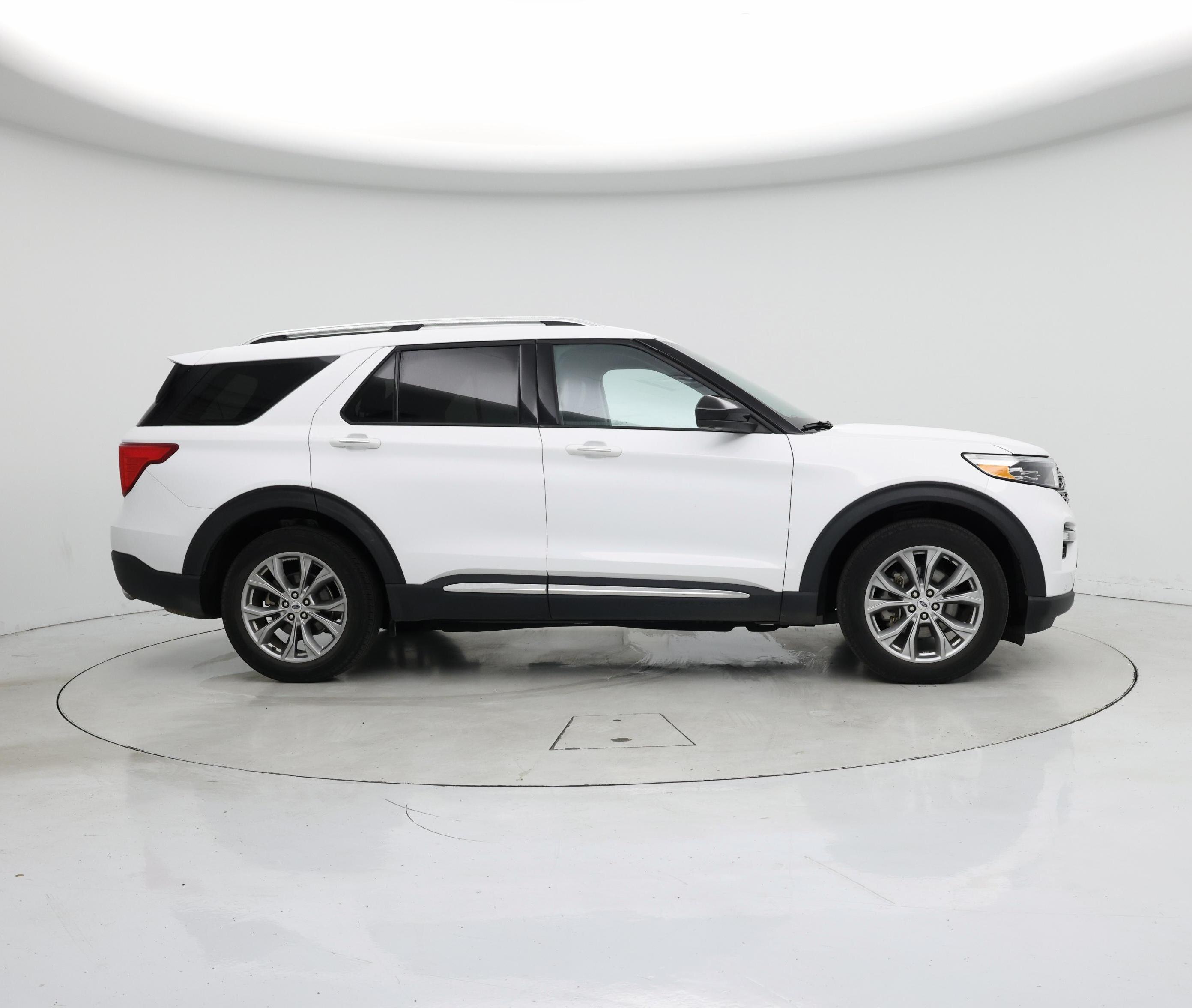 Thumbnail: 2023 Ford Explorer - 7