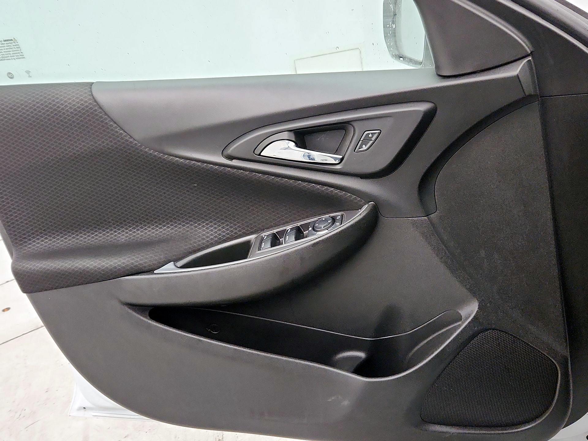 Thumbnail: 2023 Chevrolet Malibu - 12