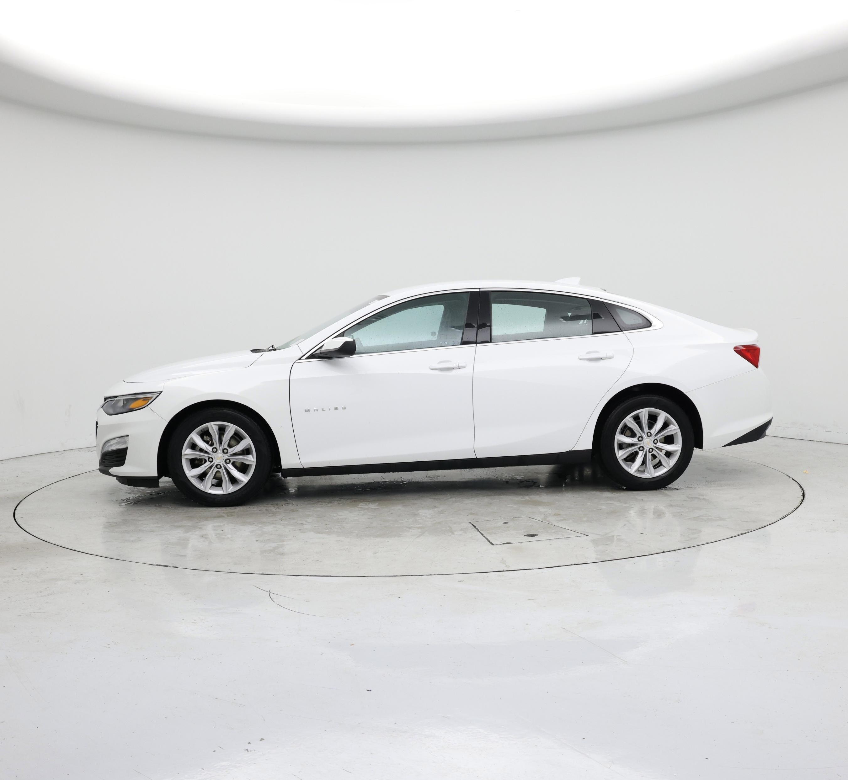 Thumbnail: 2023 Chevrolet Malibu - 3