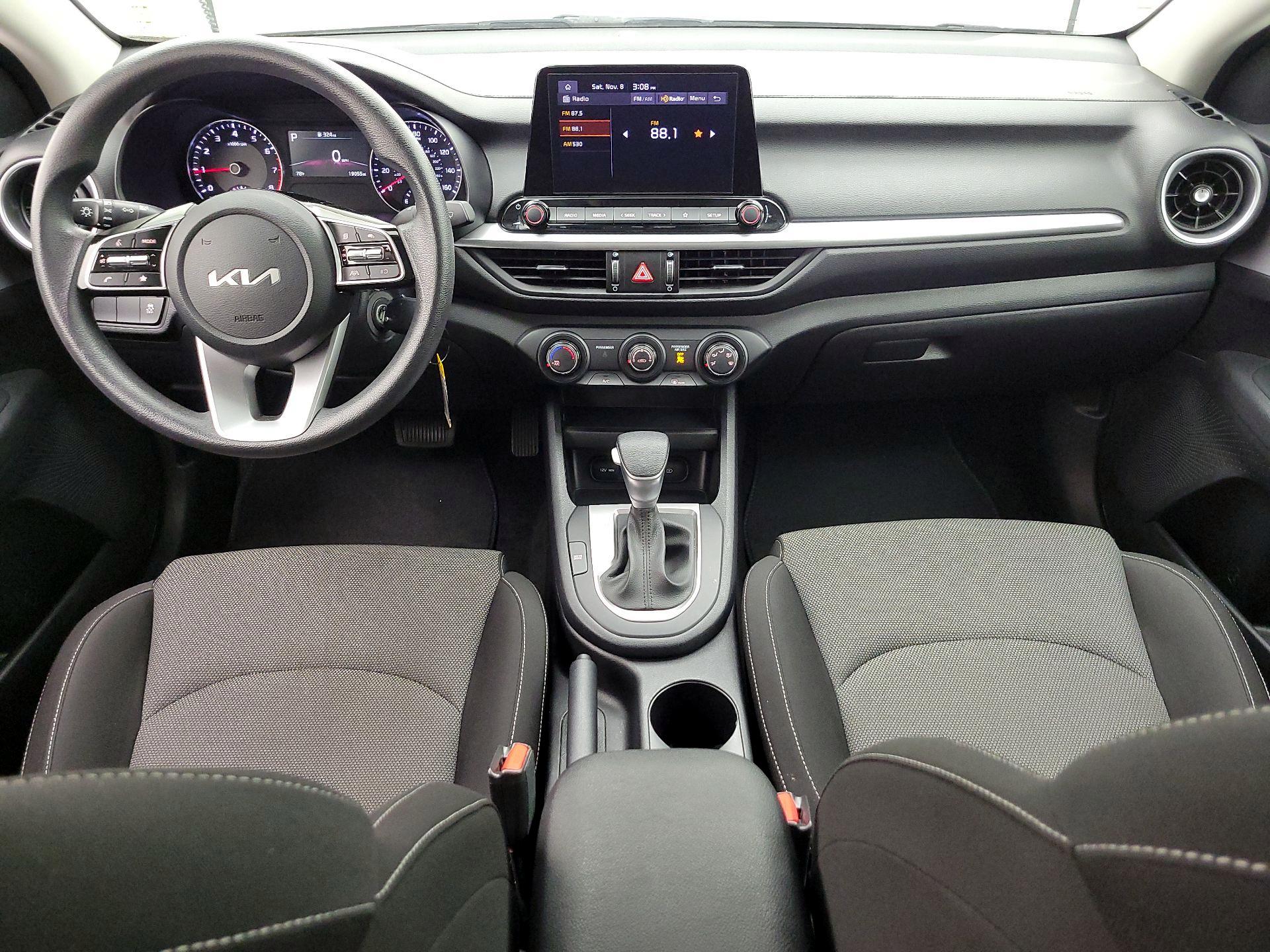 Thumbnail: 2024 Kia Forte - 9