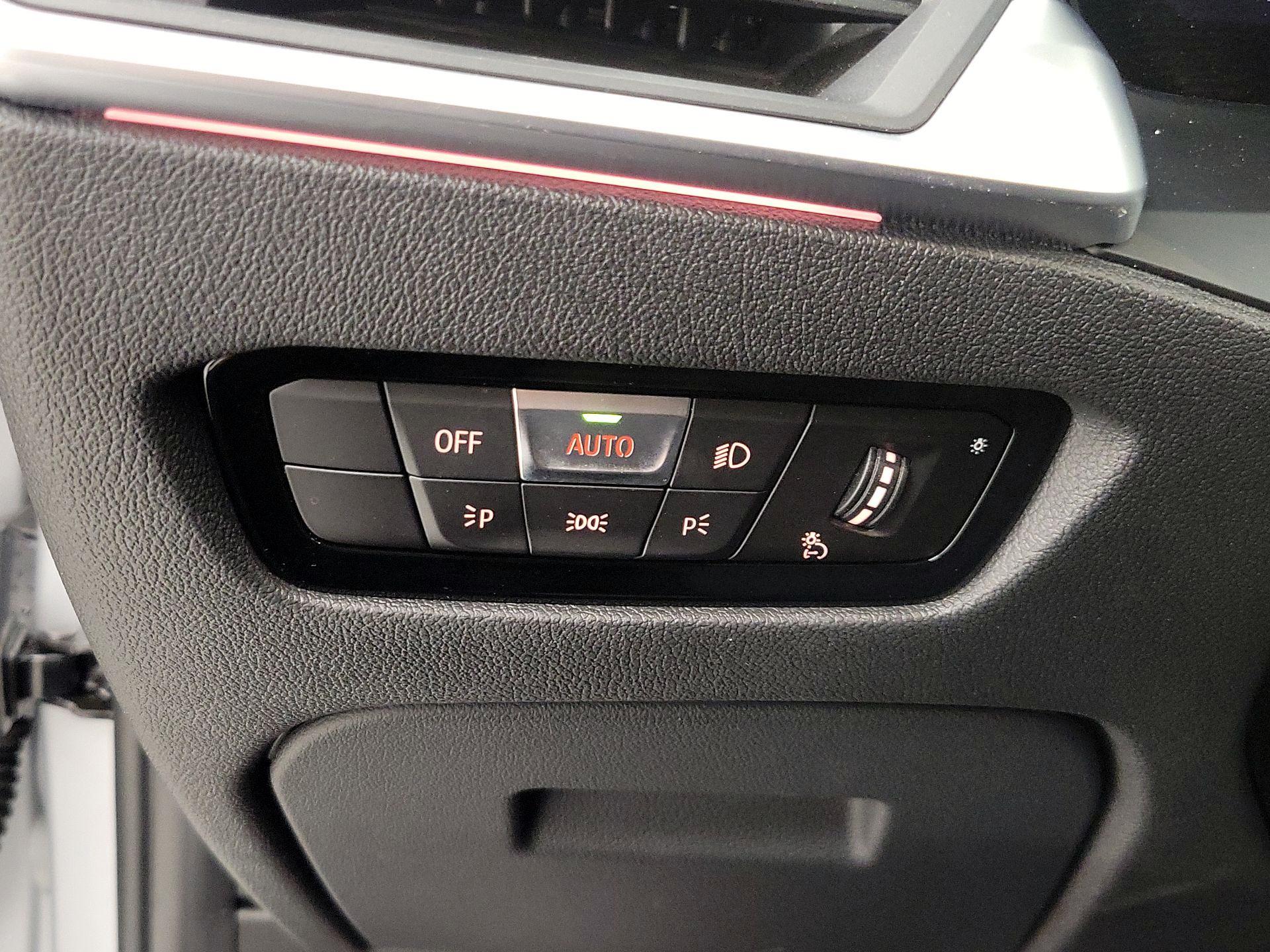 Thumbnail: 2020 BMW 3 Series - 13