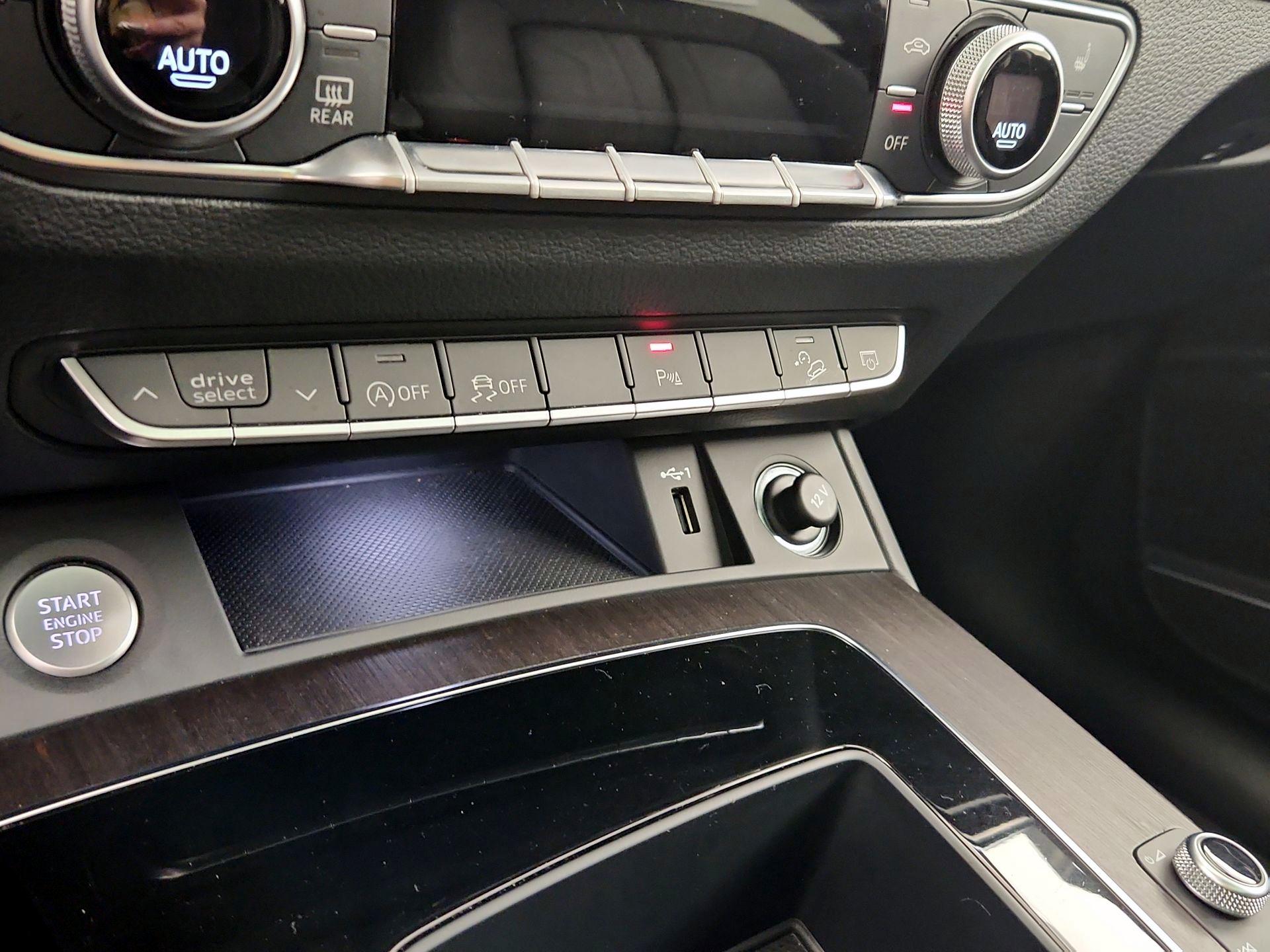 Thumbnail: 2023 Audi Q5 - 19