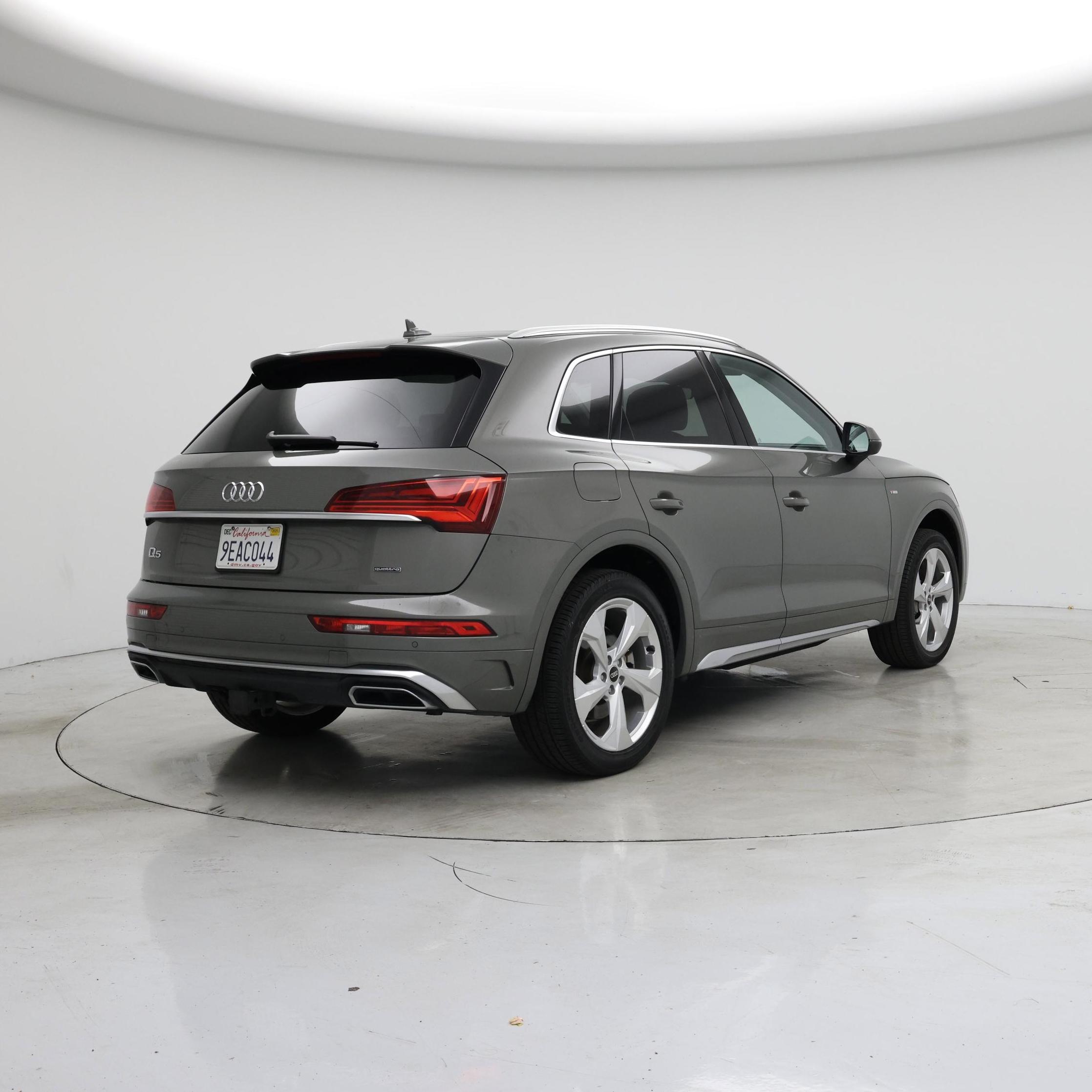 Thumbnail: 2023 Audi Q5 - 8