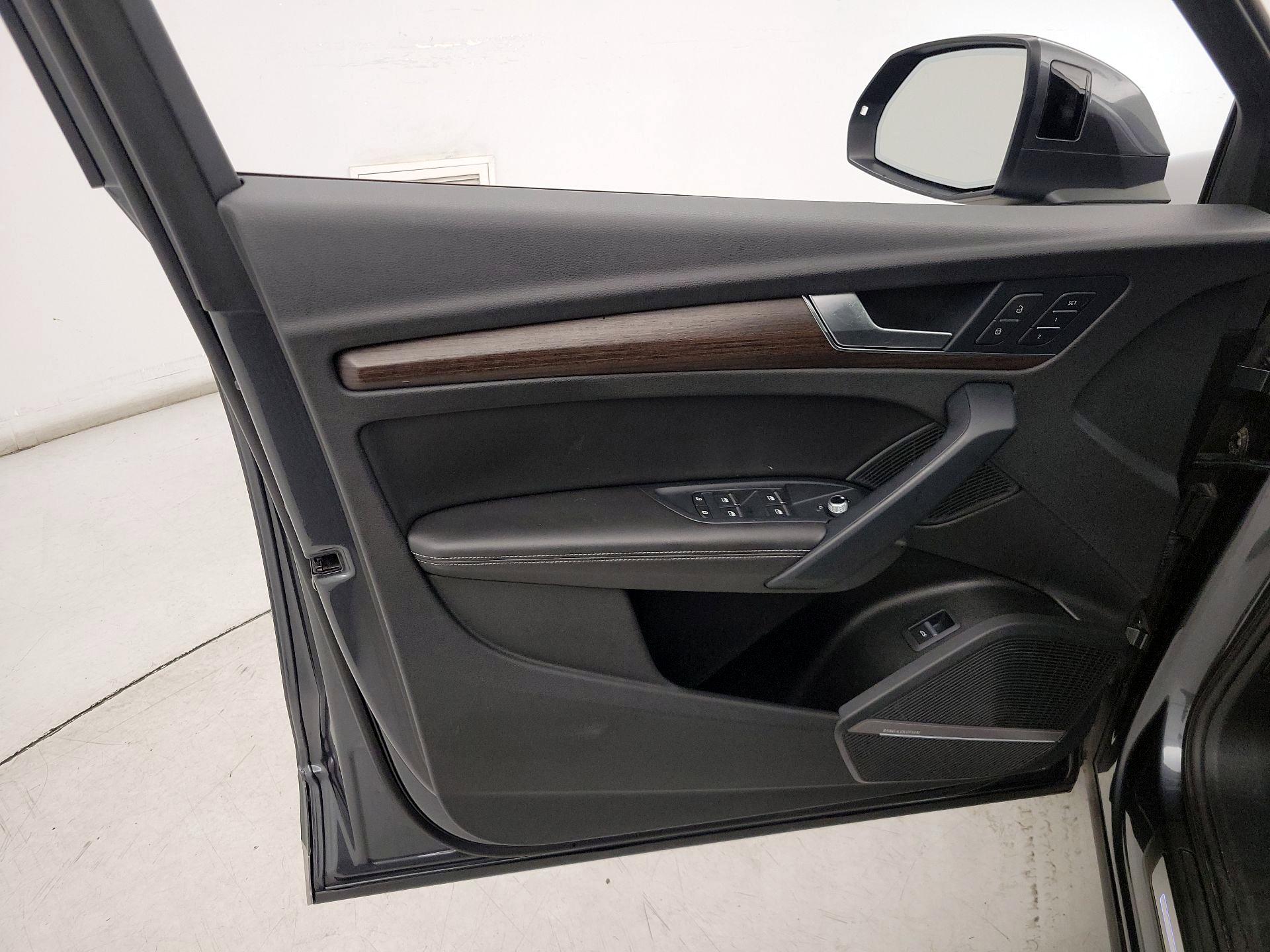 Thumbnail: 2022 Audi Q5 - 12