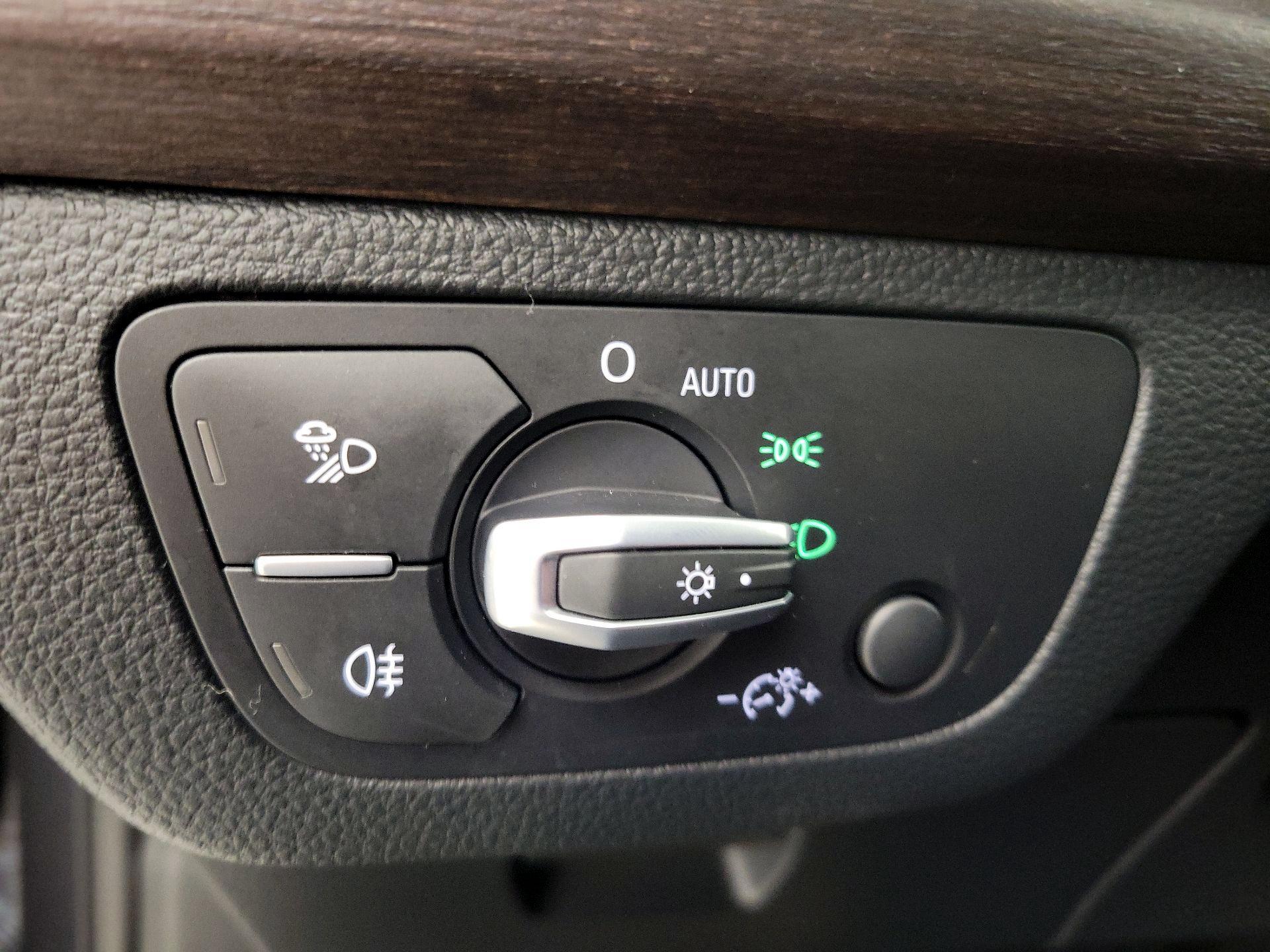 Thumbnail: 2022 Audi Q5 - 13