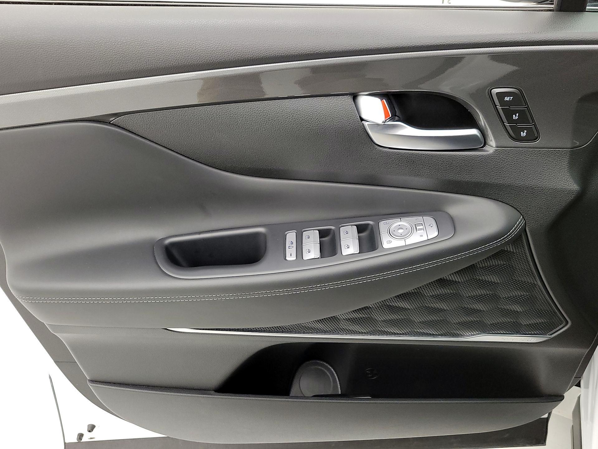 Thumbnail: 2023 Hyundai Santa Fe - 12