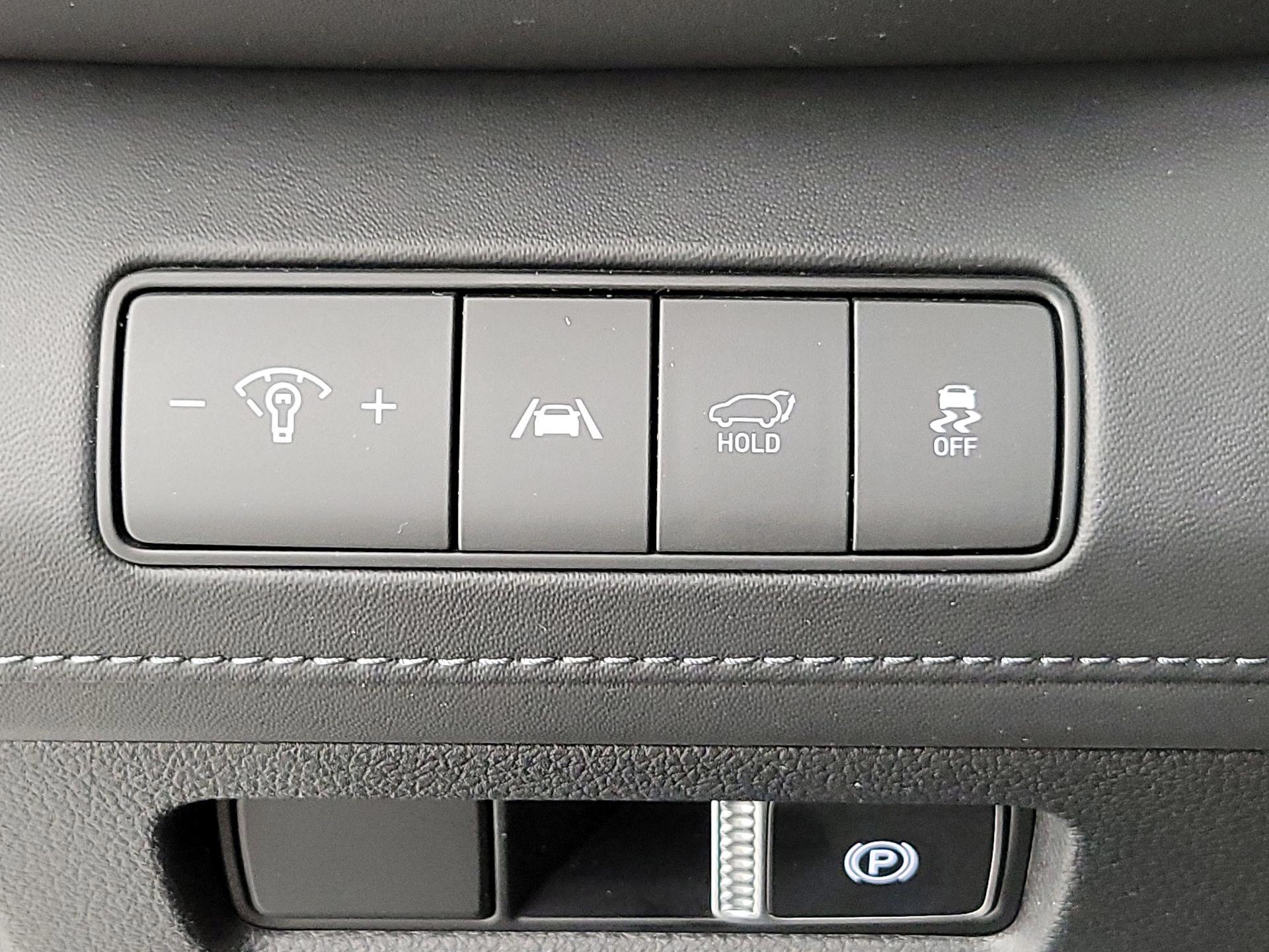 Thumbnail: 2023 Hyundai Santa Fe - 13