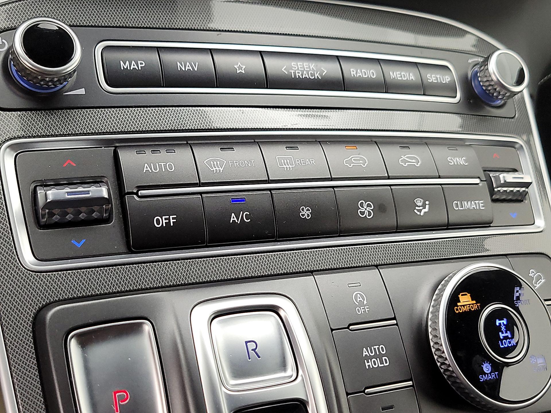 Thumbnail: 2023 Hyundai Santa Fe - 17