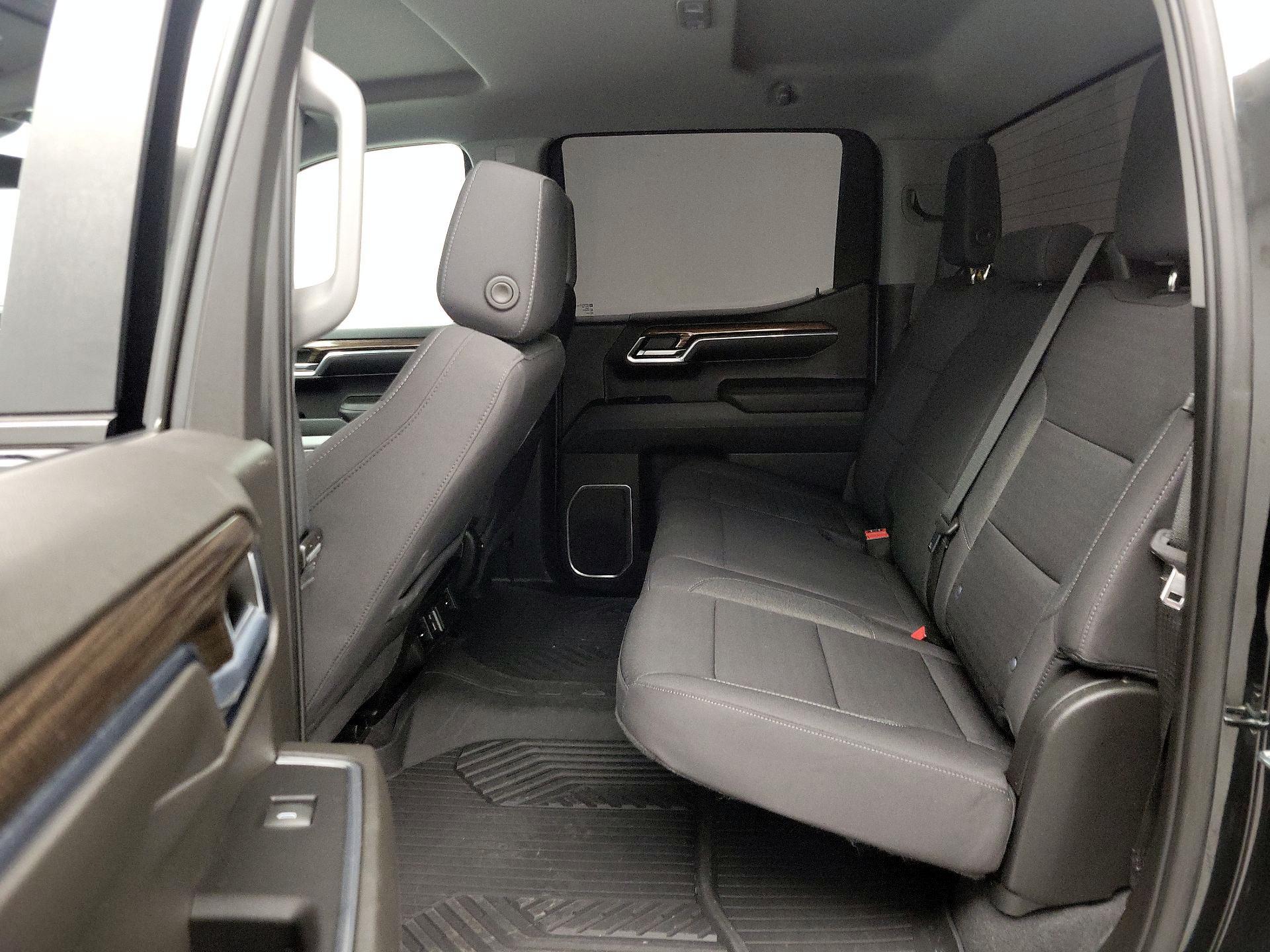 Thumbnail: 2022 Chevrolet Silverado 1500 - 19