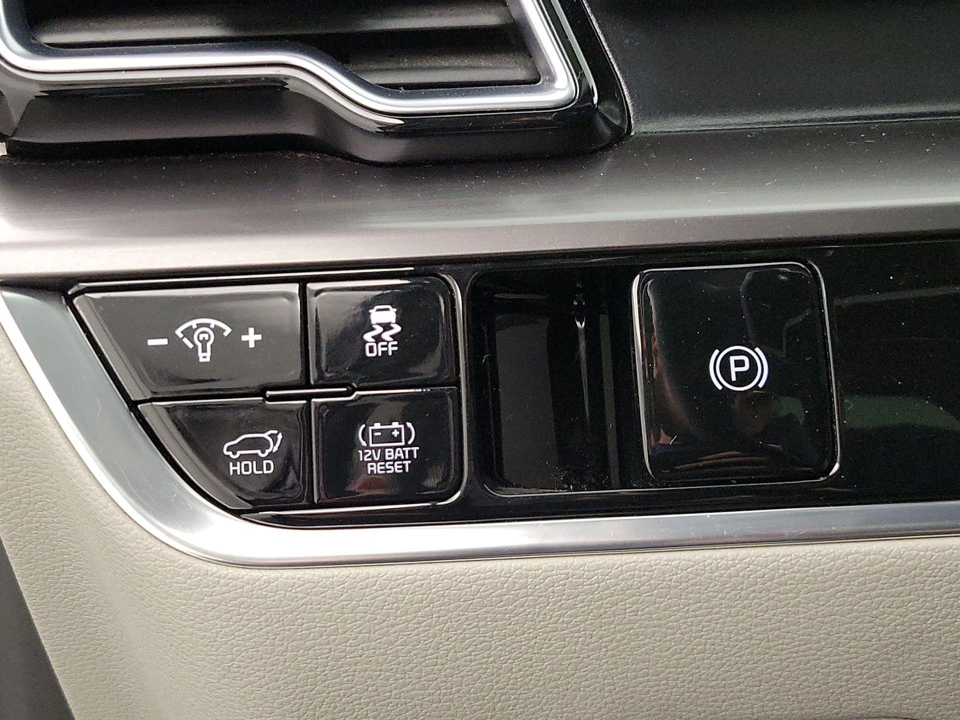 Thumbnail: 2023 Kia Sportage - 13