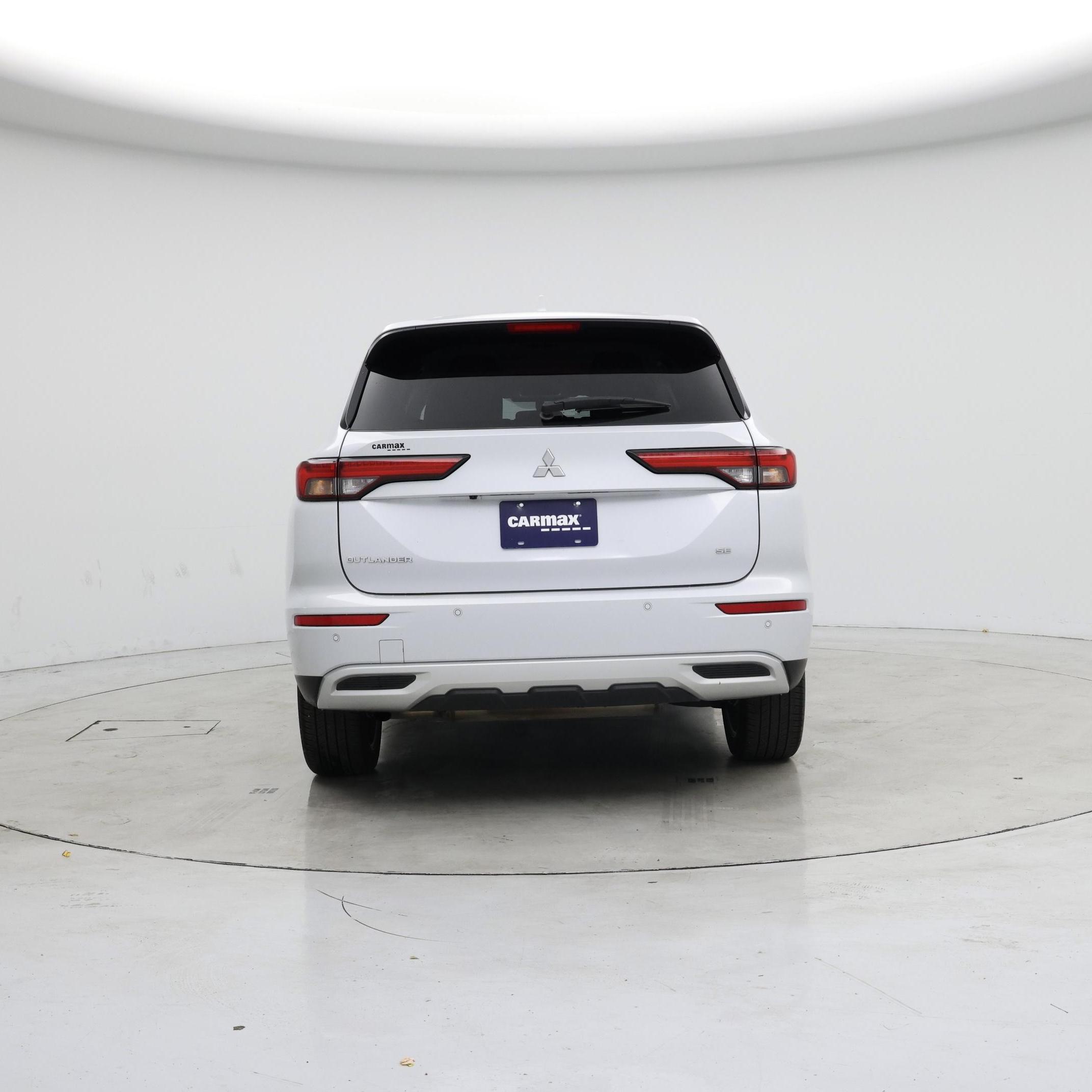 Thumbnail: 2024 Mitsubishi Outlander - 6