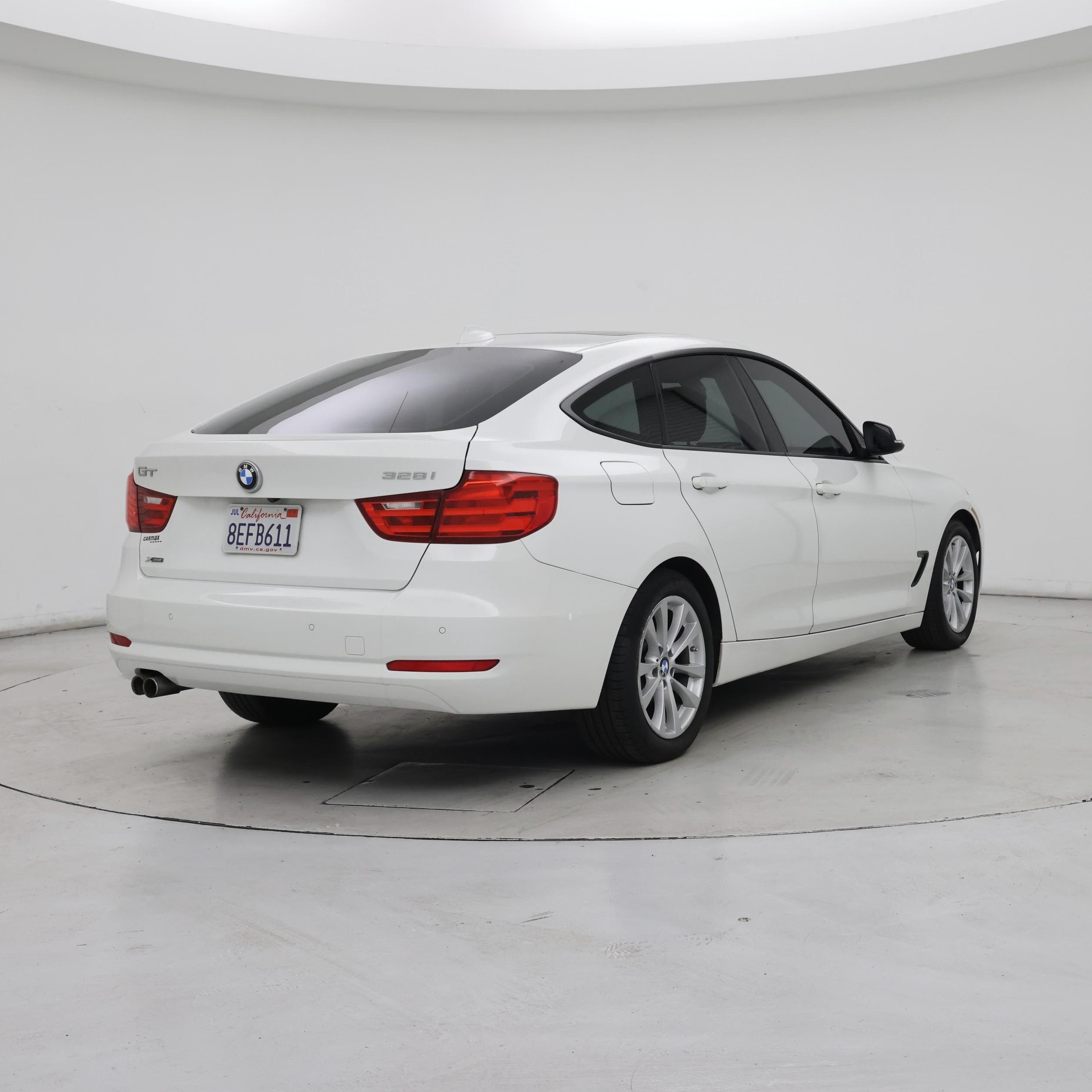 Thumbnail: 2015 BMW 3 Series - 8