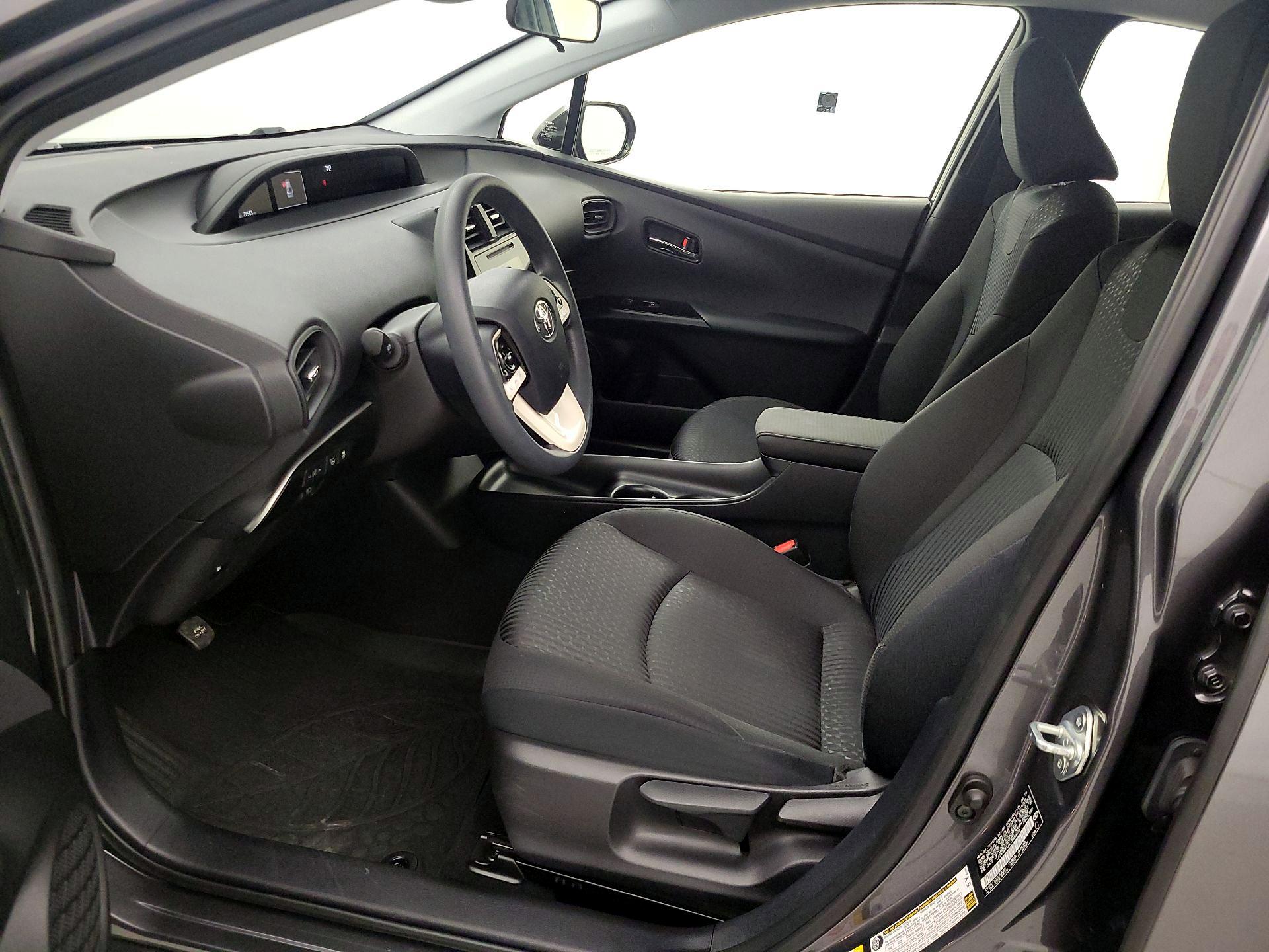 Thumbnail: 2018 Toyota Prius - 11