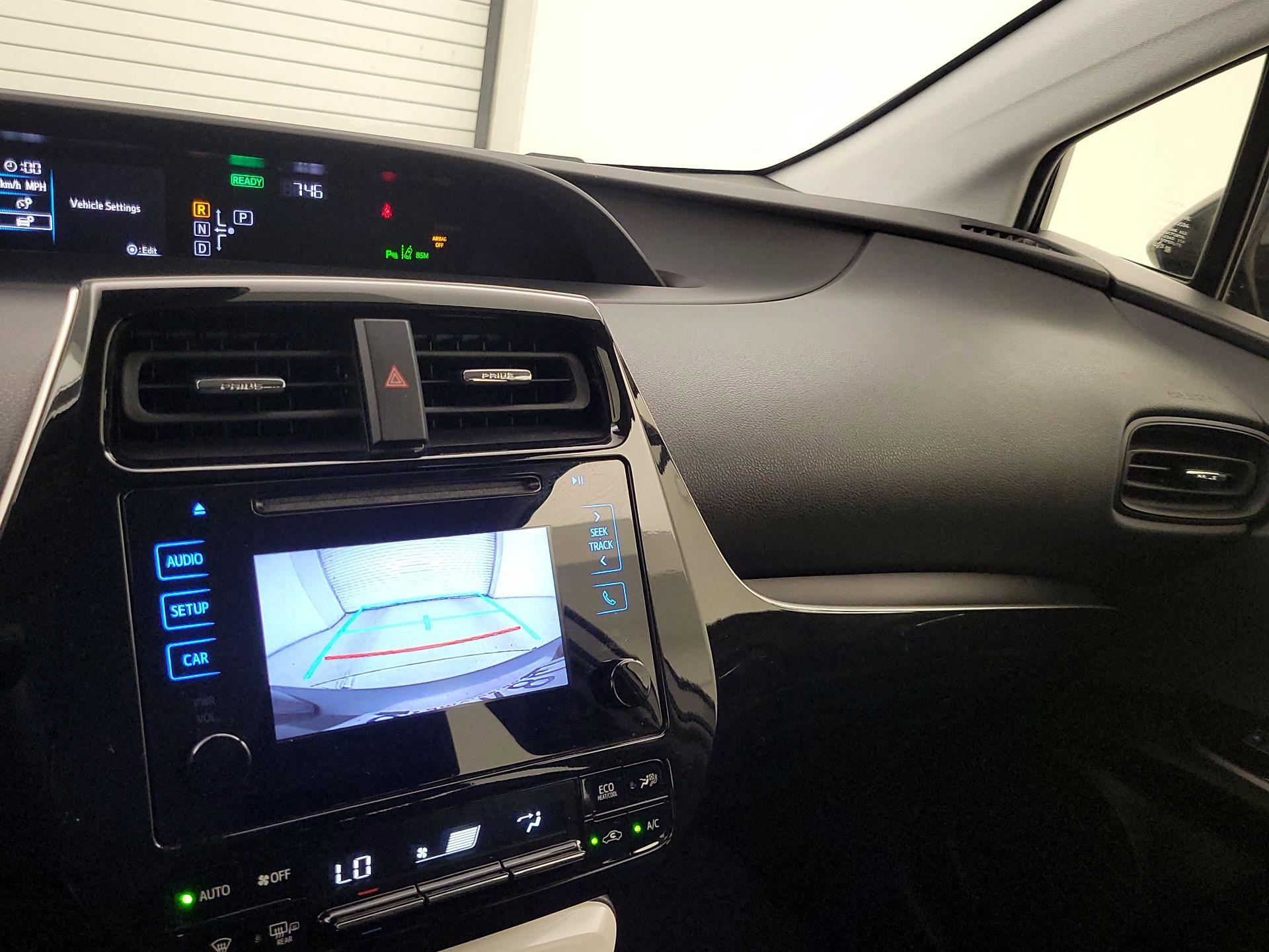 Thumbnail: 2018 Toyota Prius - 14