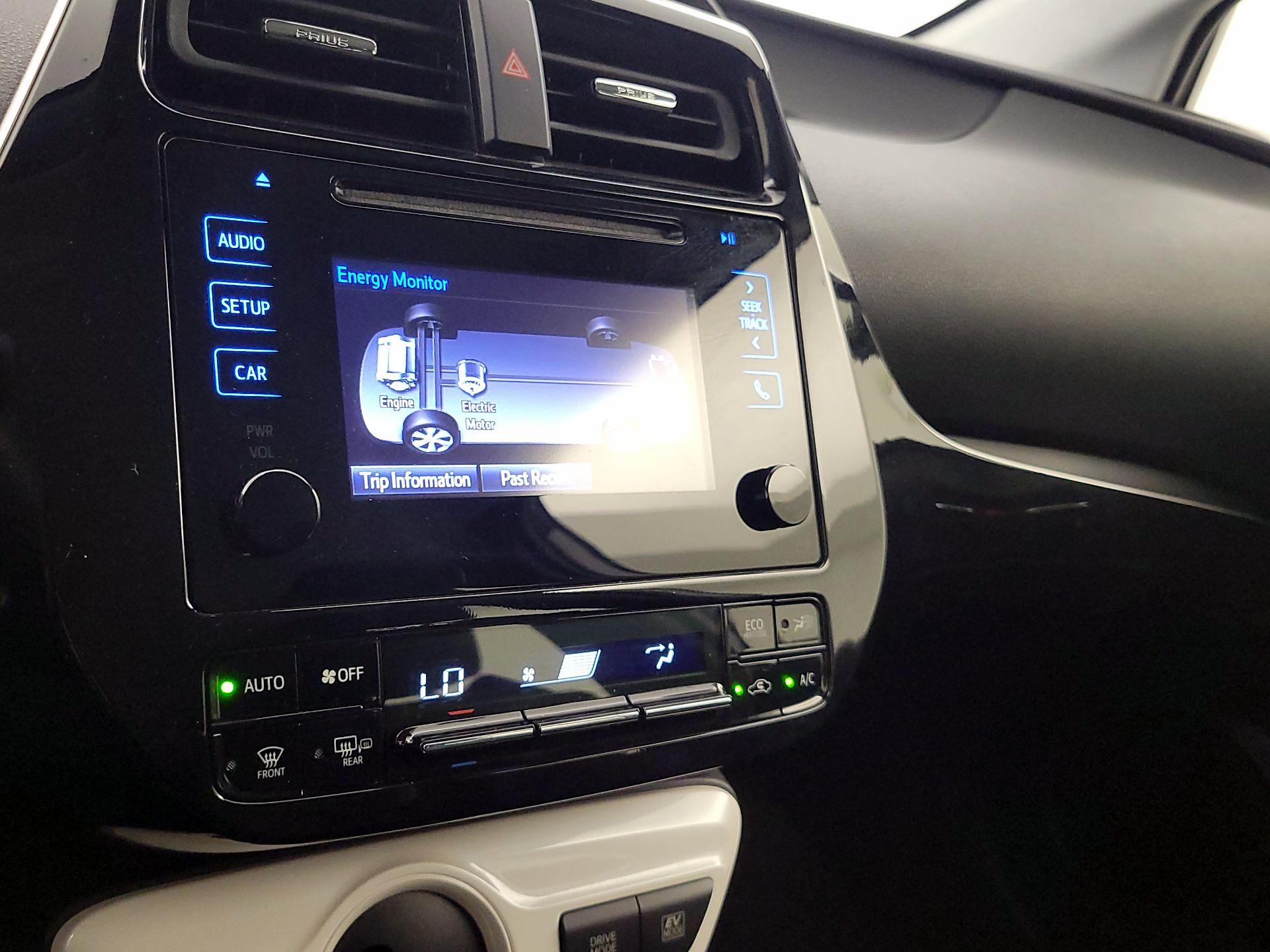 Thumbnail: 2018 Toyota Prius - 16