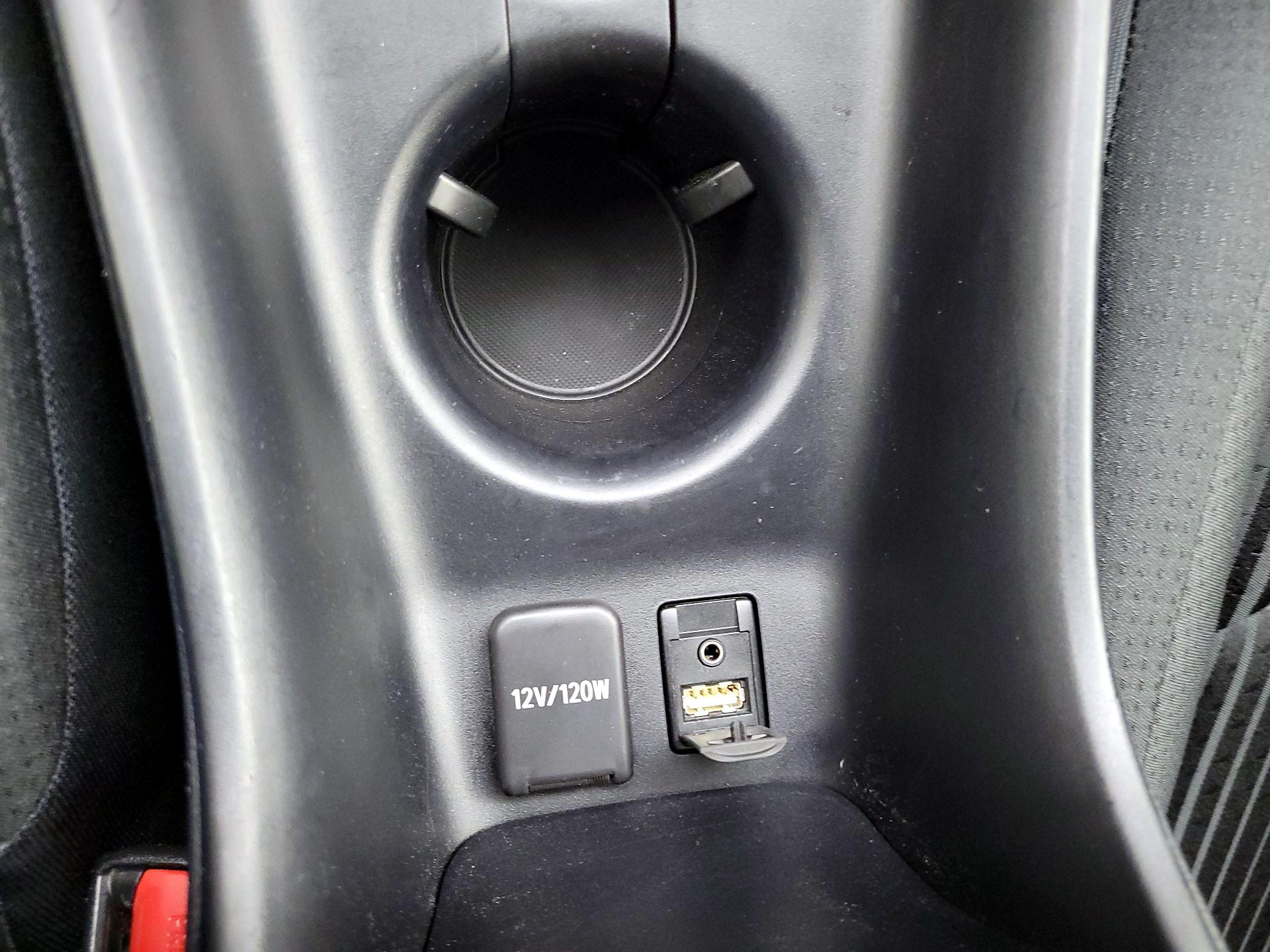 Thumbnail: 2018 Toyota Prius - 18