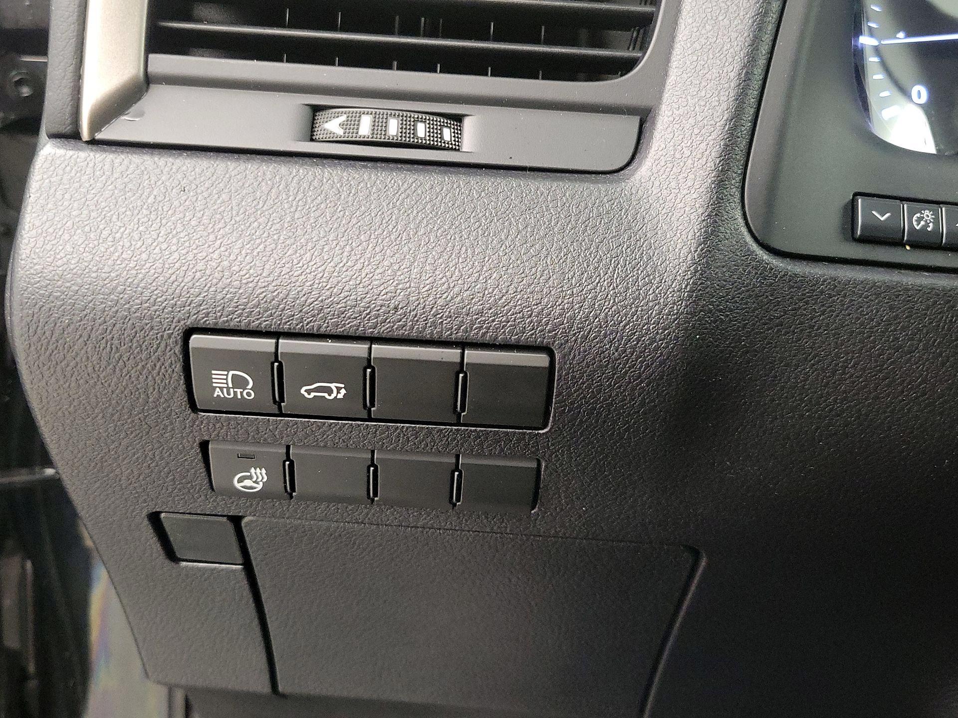 Thumbnail: 2020 Lexus RX - 13