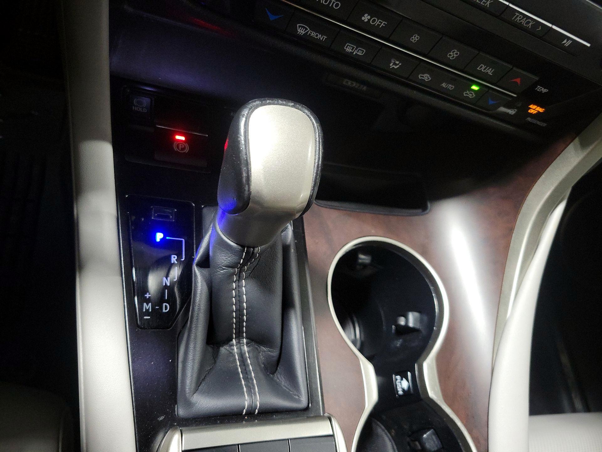 Thumbnail: 2020 Lexus RX - 18