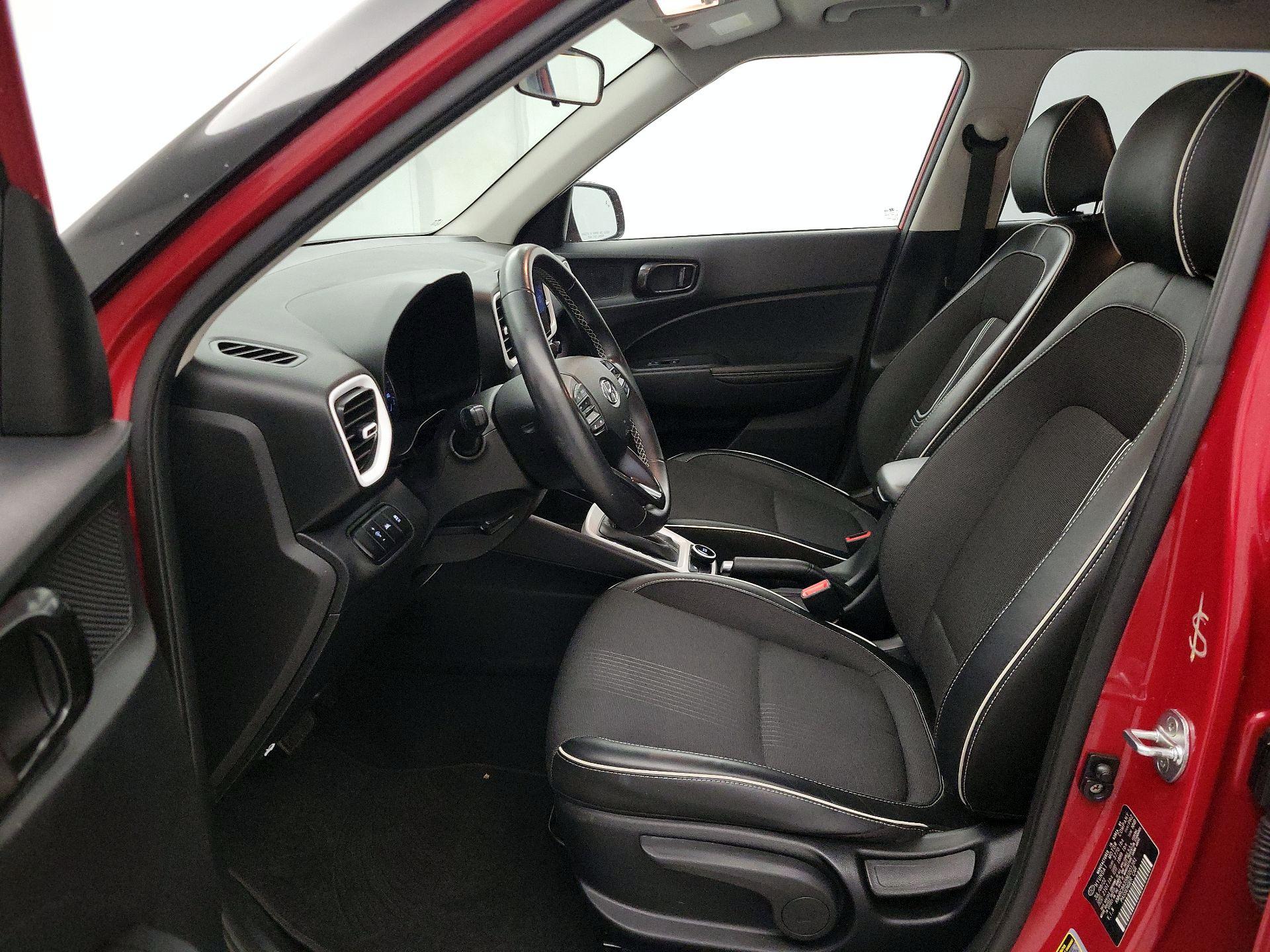 Thumbnail: 2022 Hyundai Venue - 11