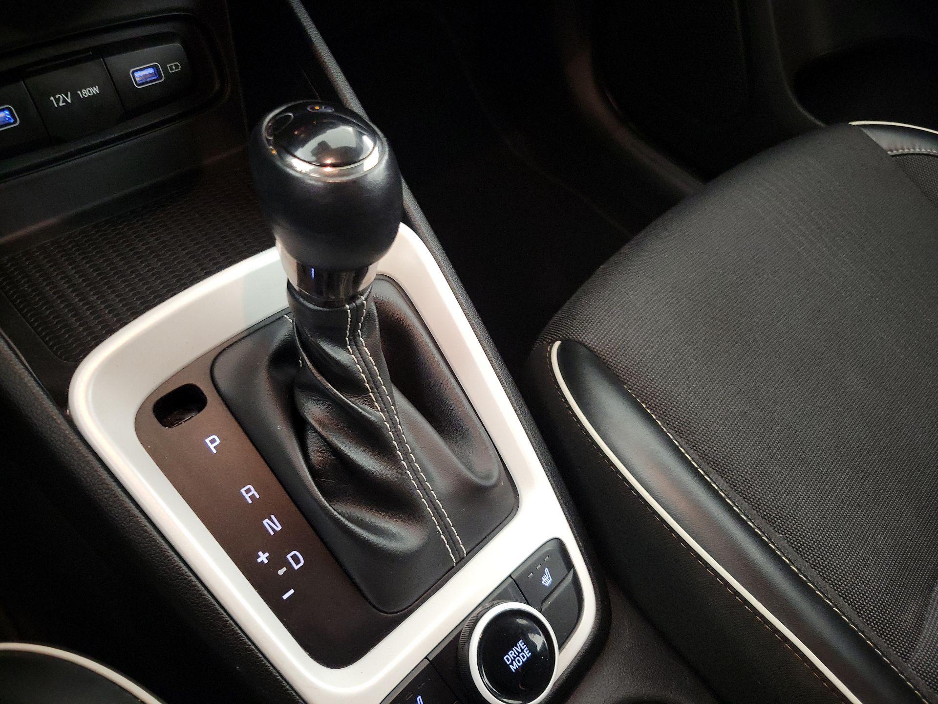 Thumbnail: 2022 Hyundai Venue - 18