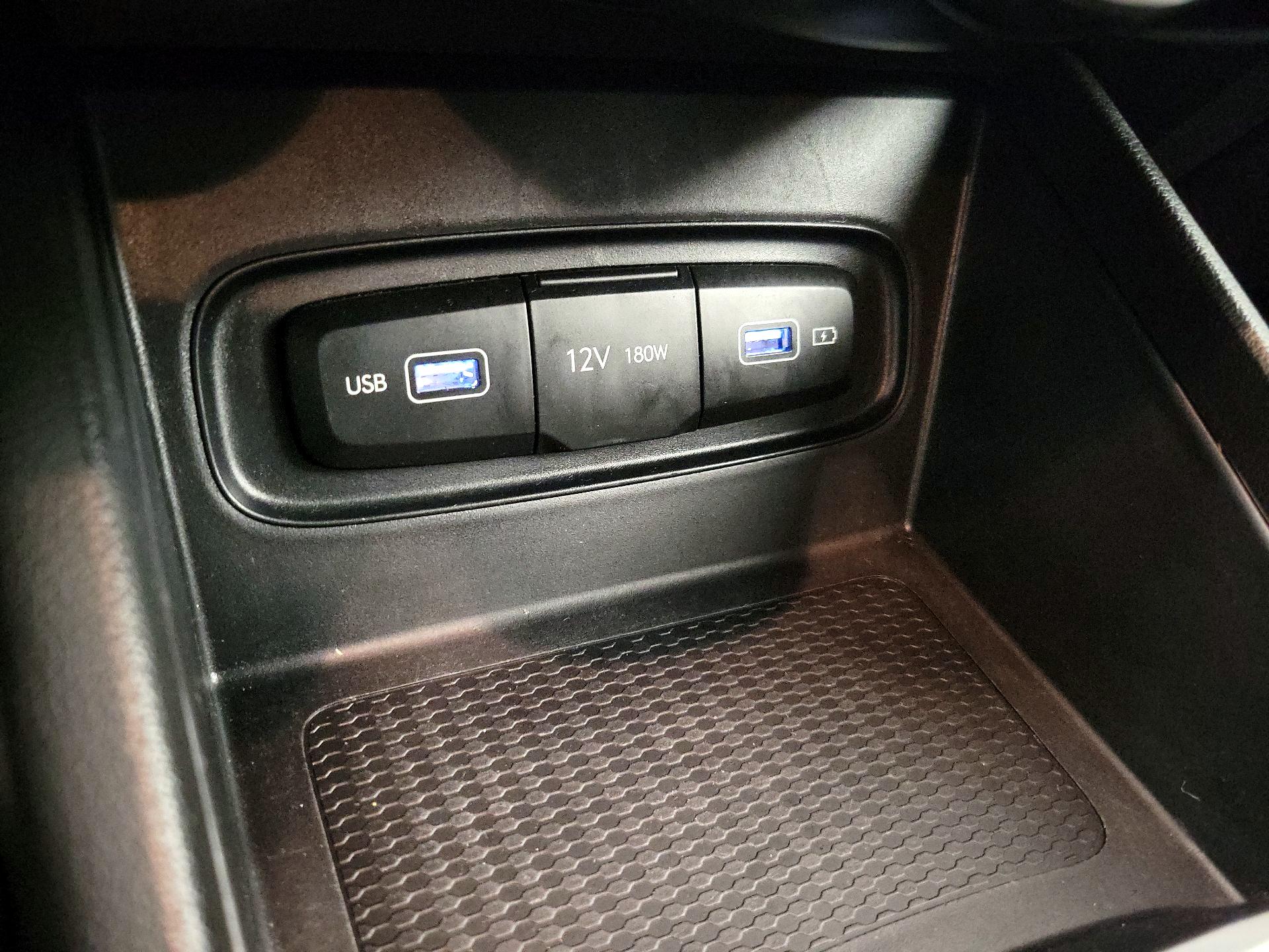 Thumbnail: 2022 Hyundai Venue - 19