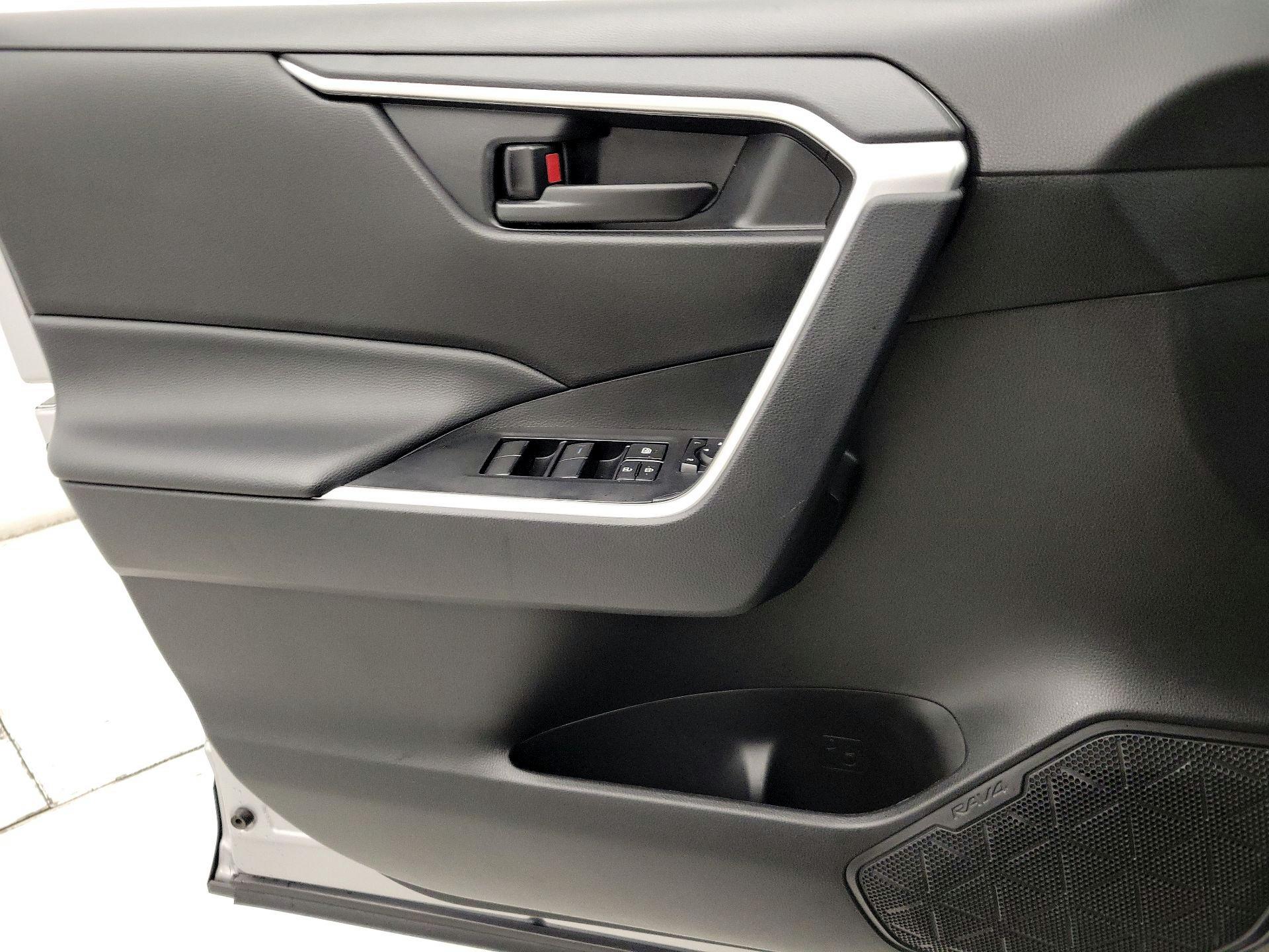 Thumbnail: 2024 Toyota RAV4 - 12