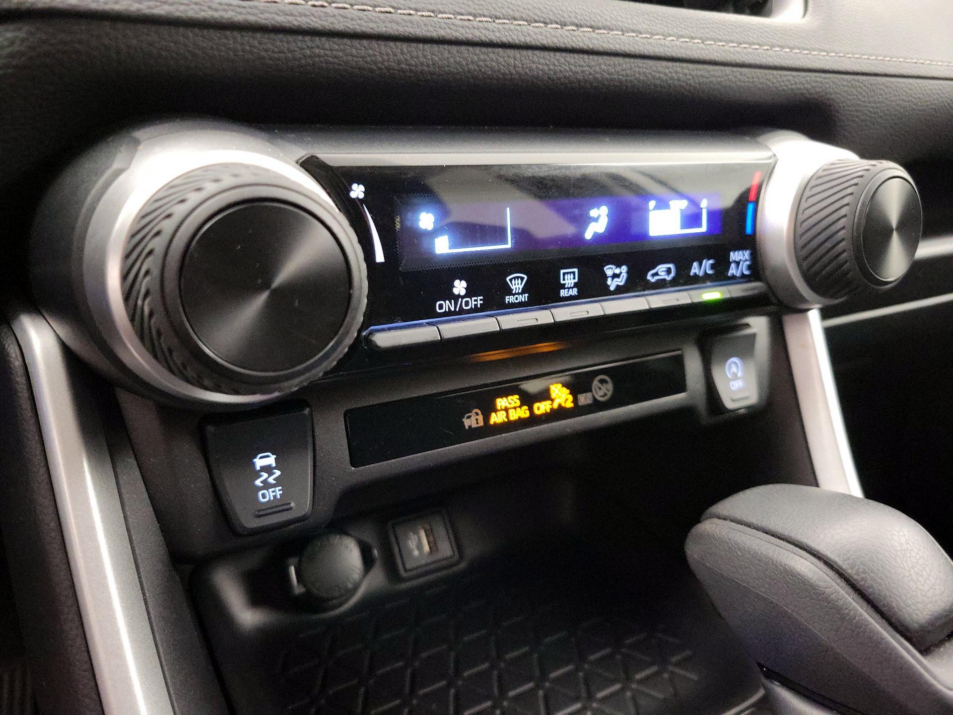 Thumbnail: 2024 Toyota RAV4 - 16