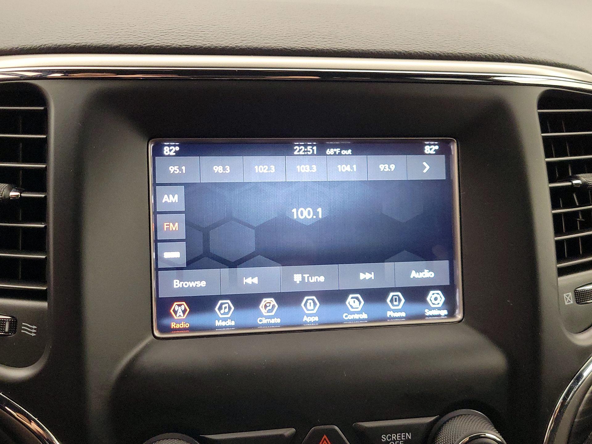 Thumbnail: 2021 Jeep Grand Cherokee - 15