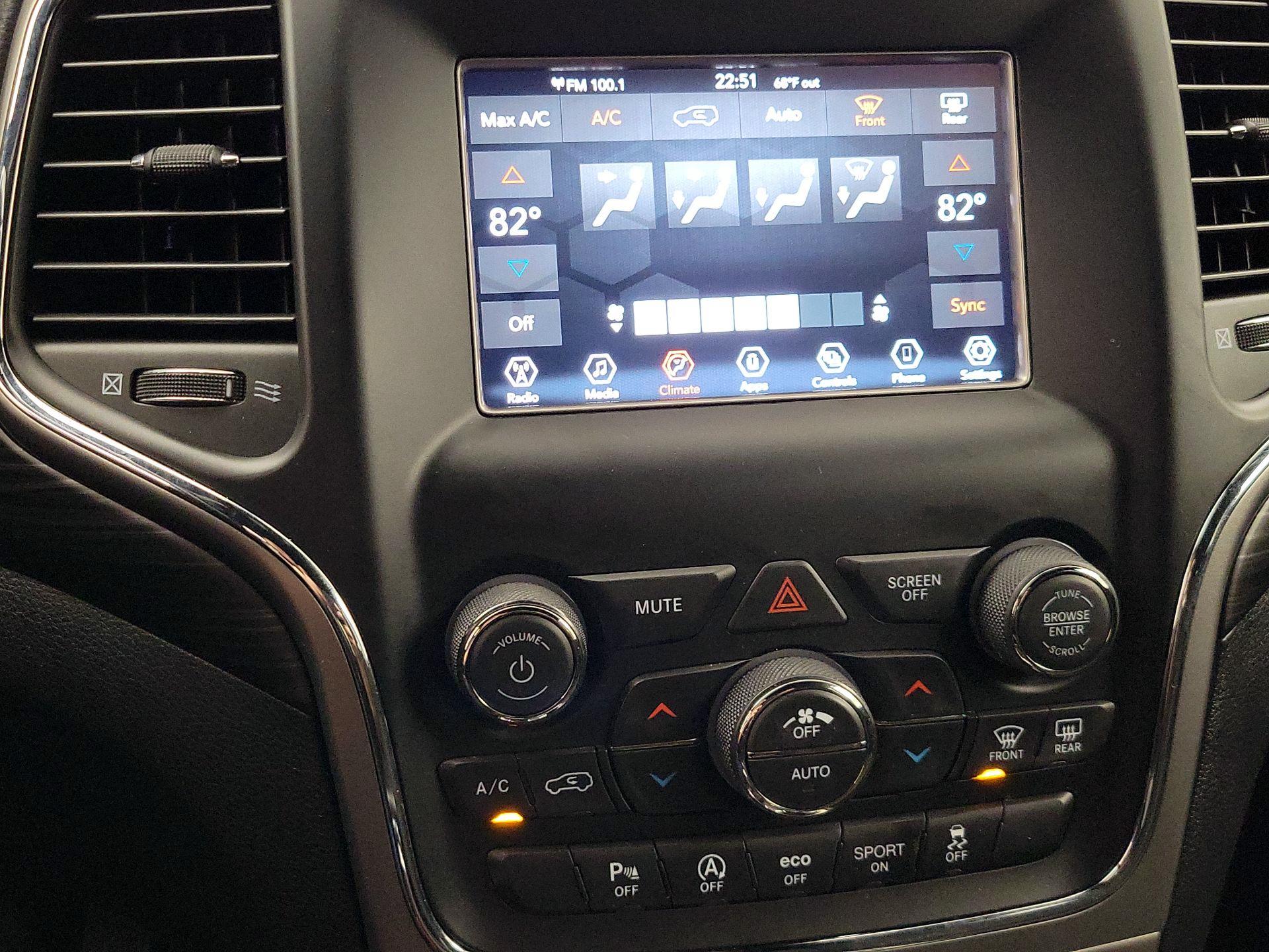 Thumbnail: 2021 Jeep Grand Cherokee - 16