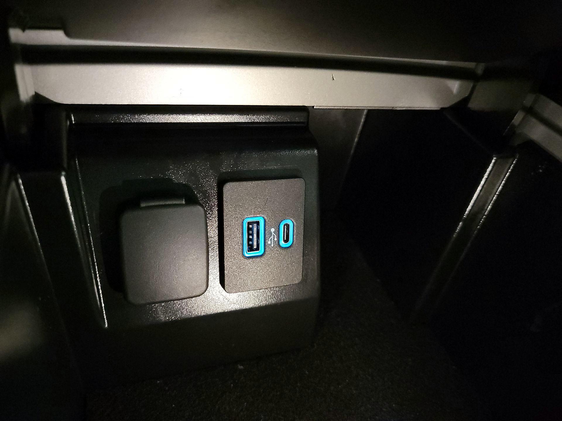 Thumbnail: 2024 Ford Explorer - 19