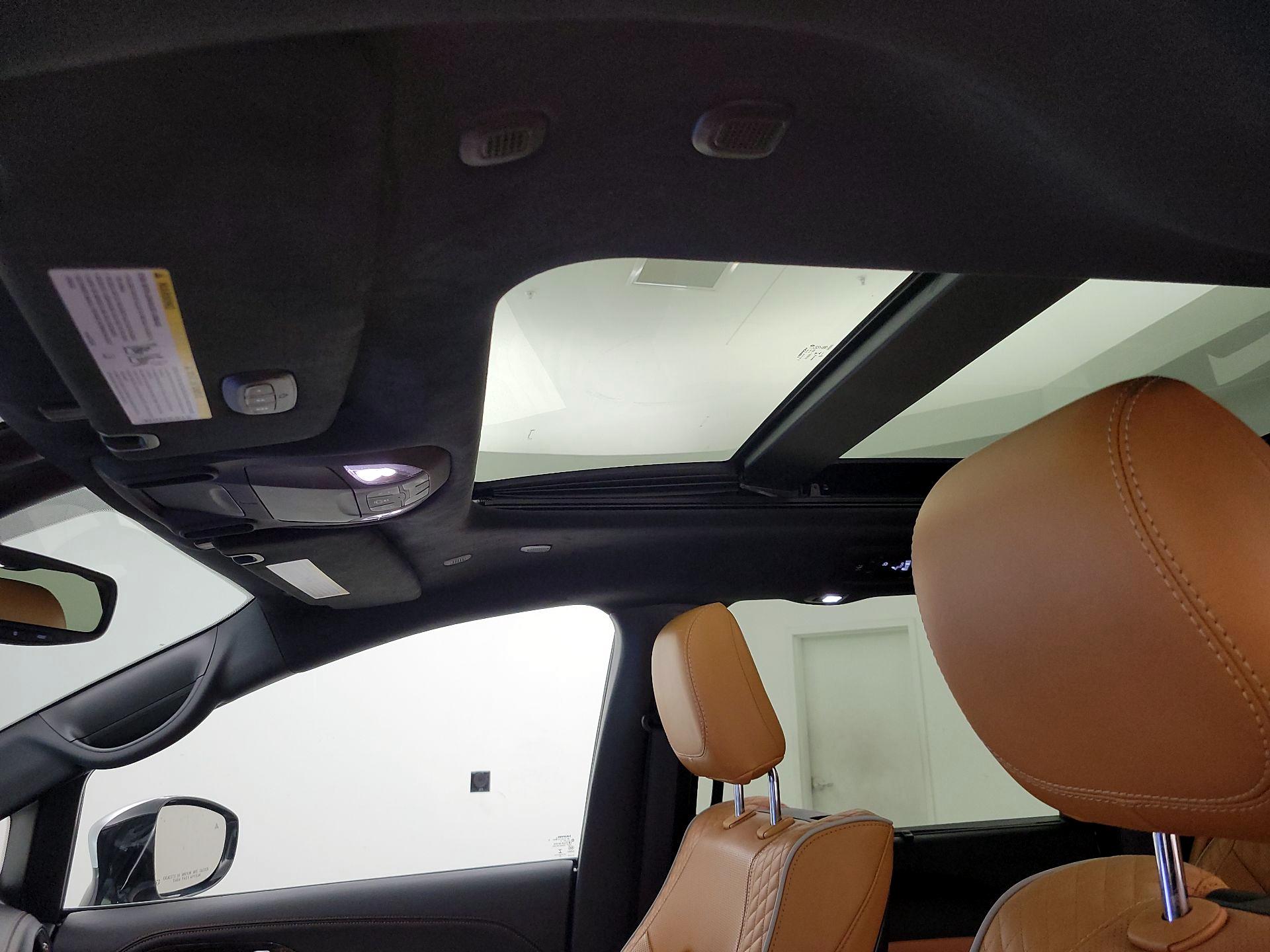 Thumbnail: 2022 Chrysler Pacifica - 20