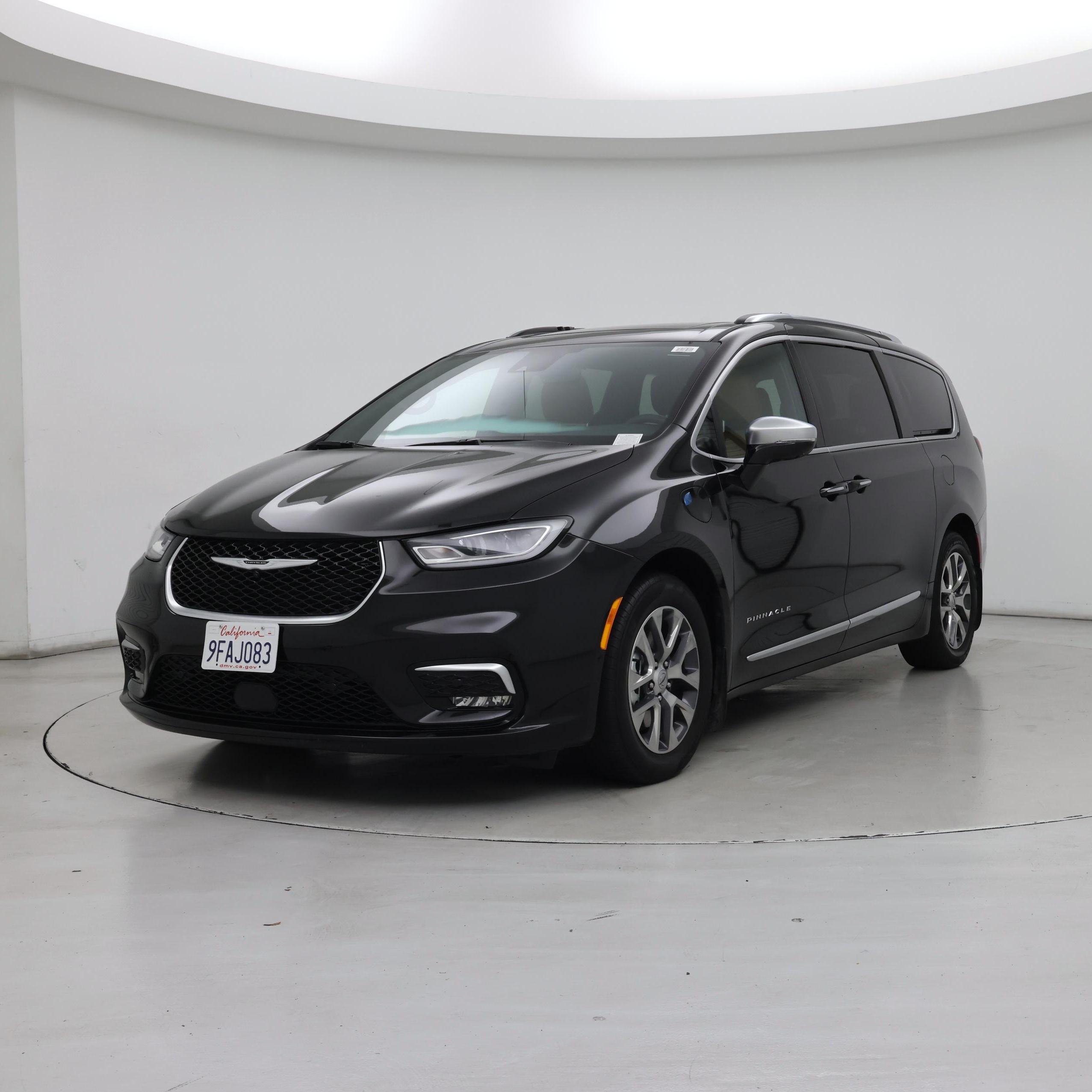 Thumbnail: 2022 Chrysler Pacifica - 4