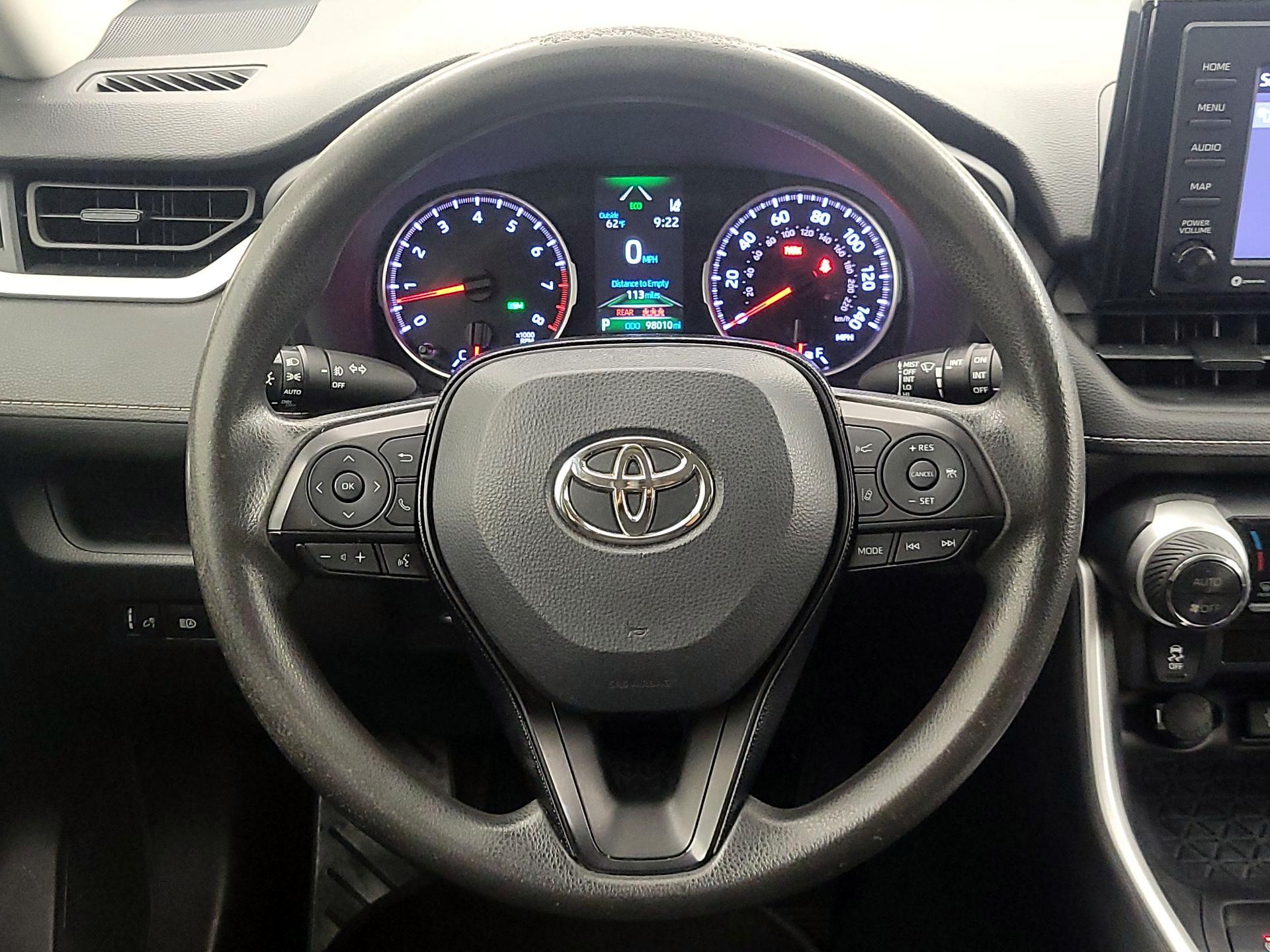 Thumbnail: 2021 Toyota RAV4 - 10