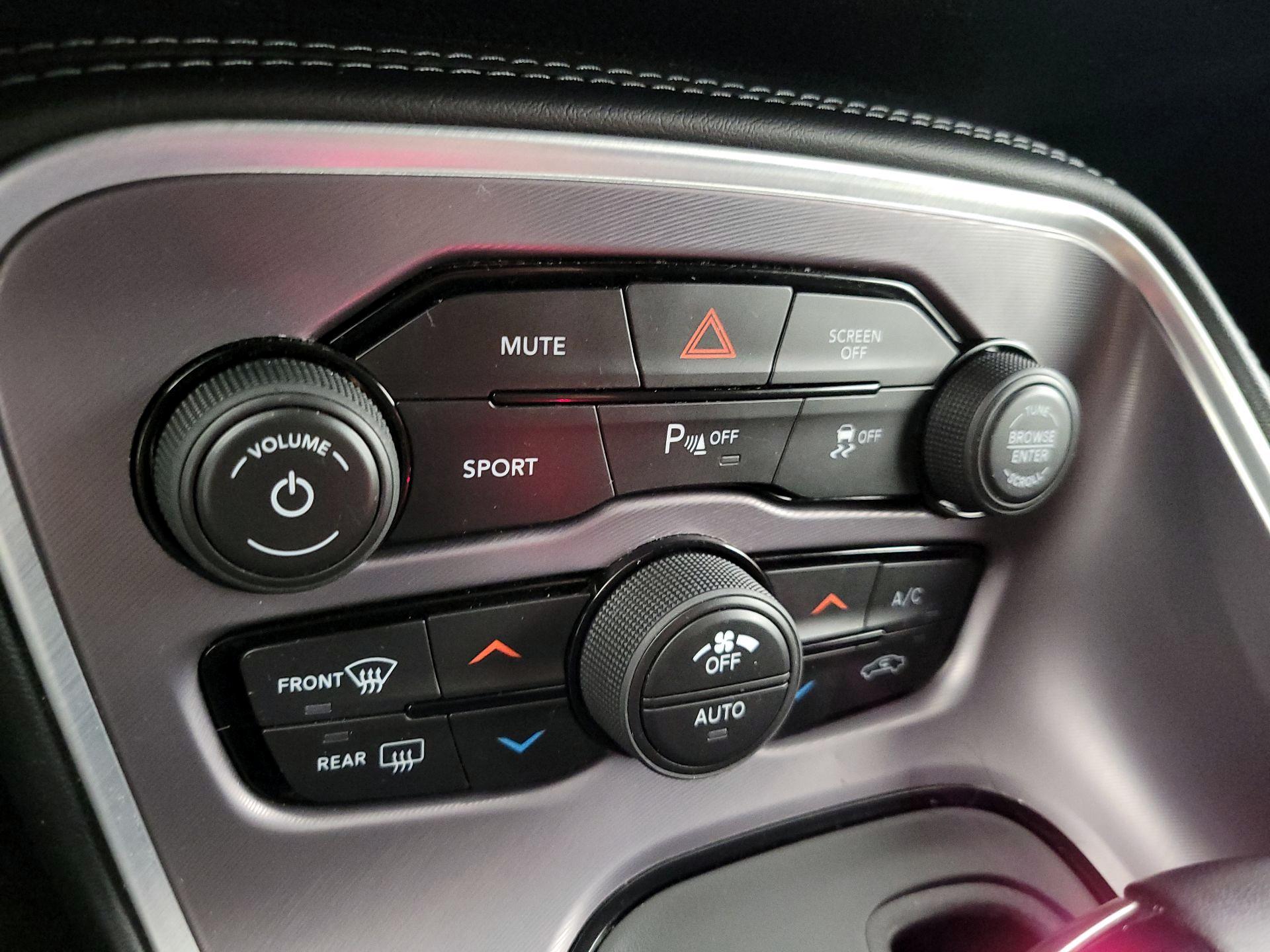 Thumbnail: 2022 Dodge Challenger - 16