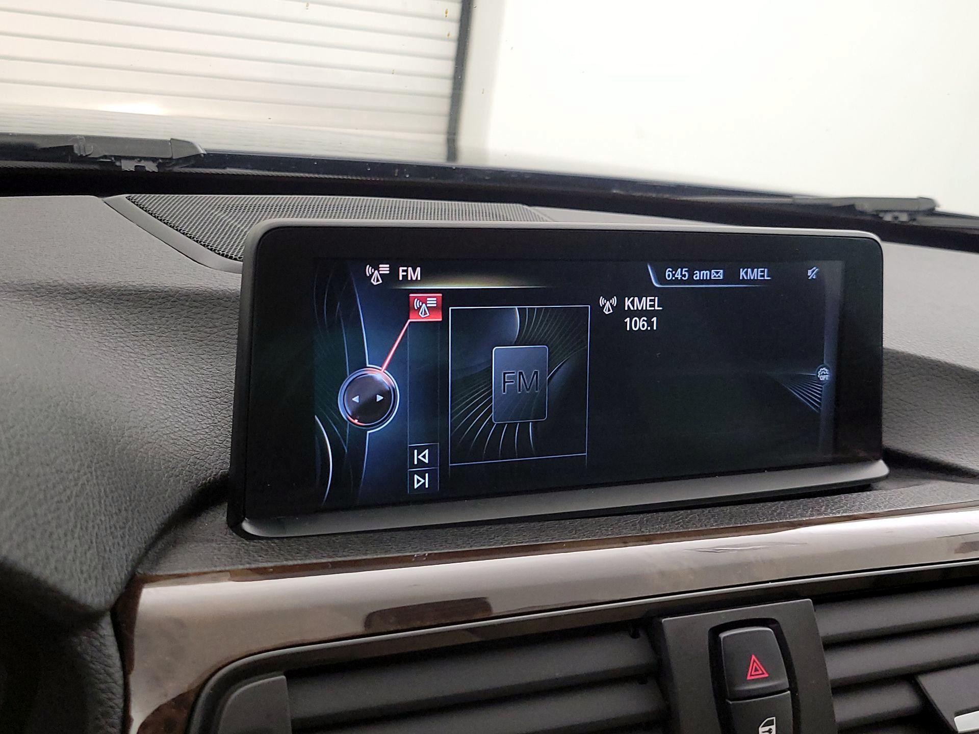 Thumbnail: 2015 BMW 3 Series - 16