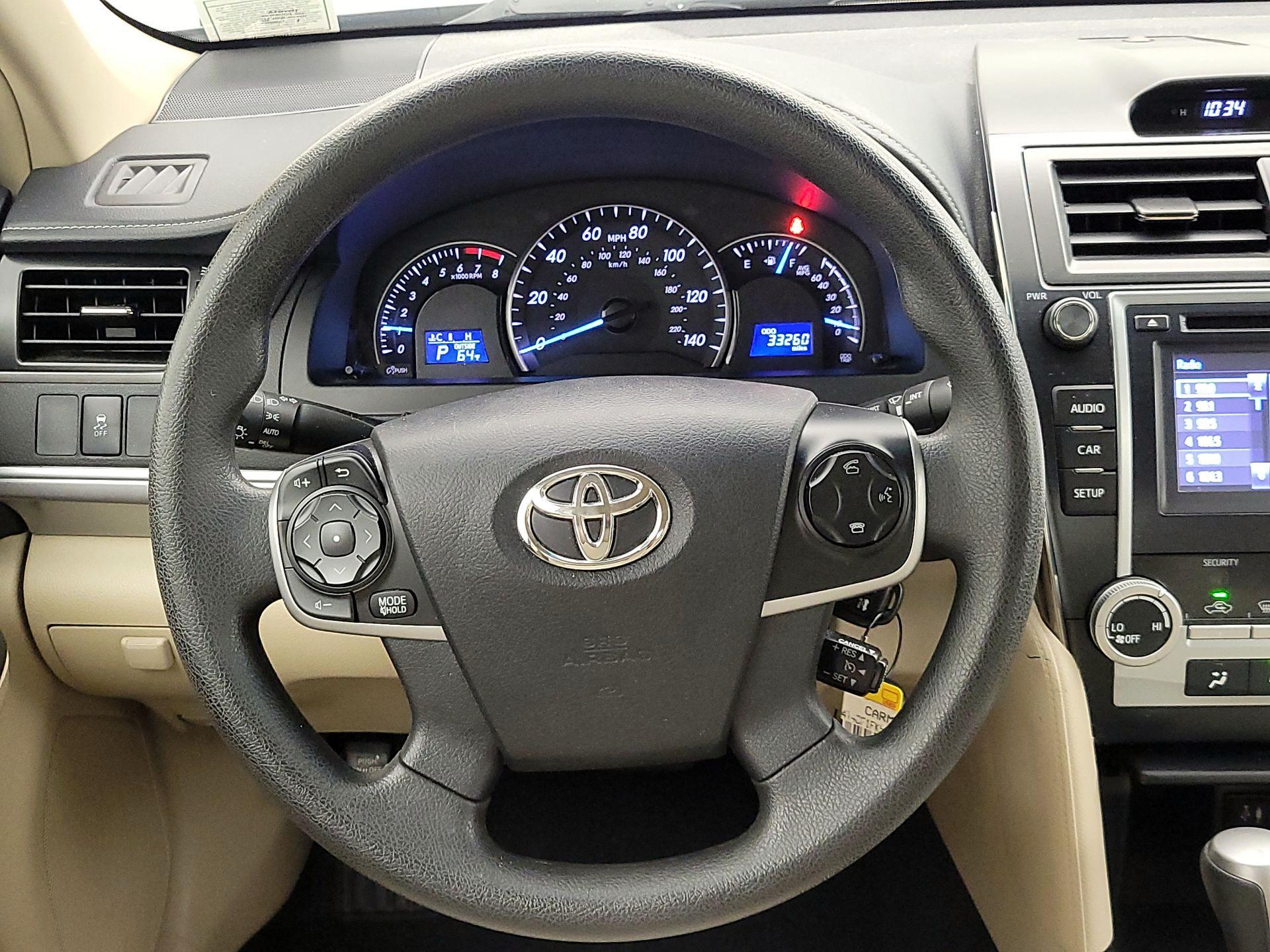 Thumbnail: 2014 Toyota Camry - 10