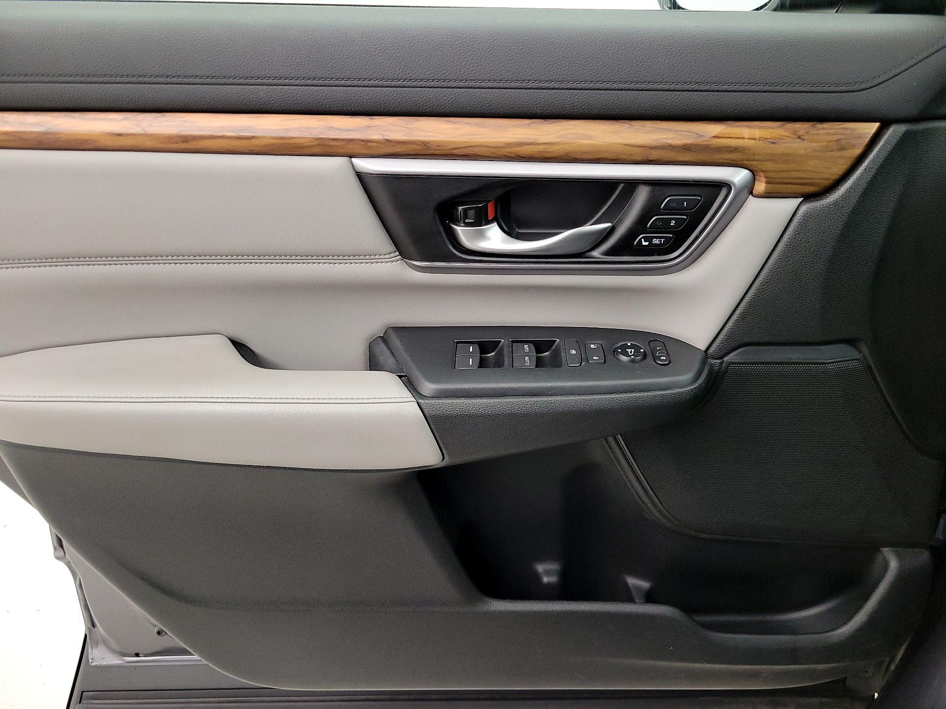 Thumbnail: 2017 Honda CR-V - 12