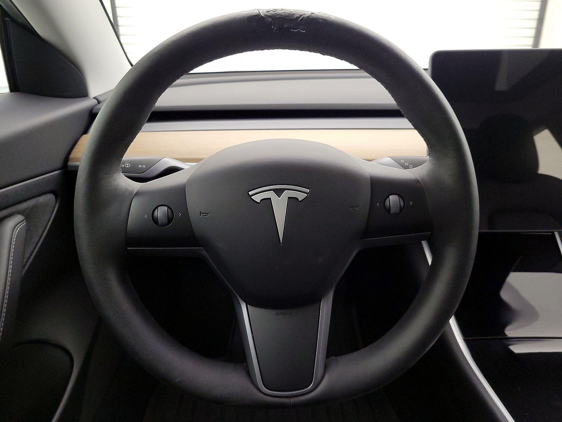 Thumbnail: 2020 Tesla Model 3 - 10