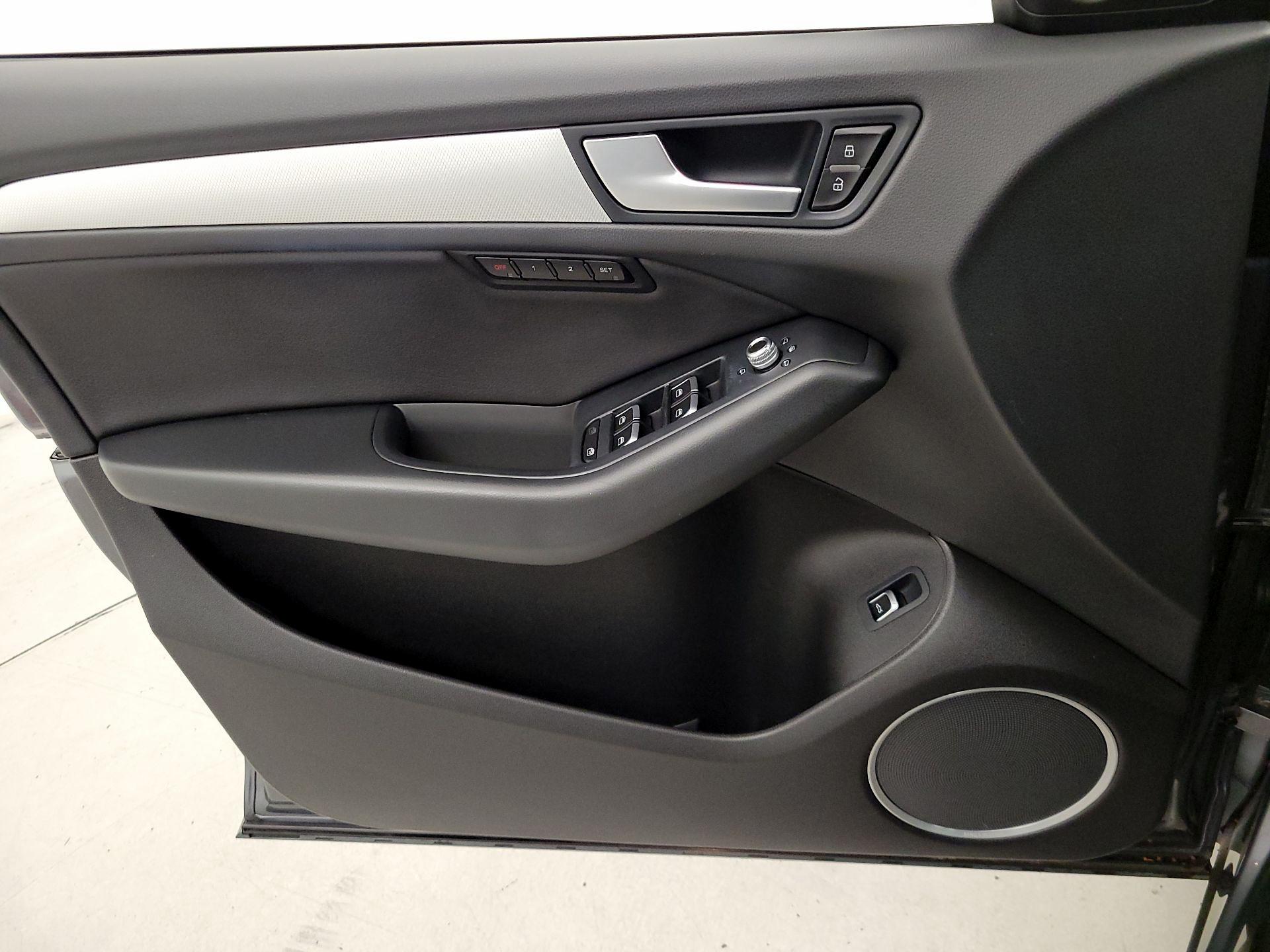 Thumbnail: 2017 Audi Q5 - 12