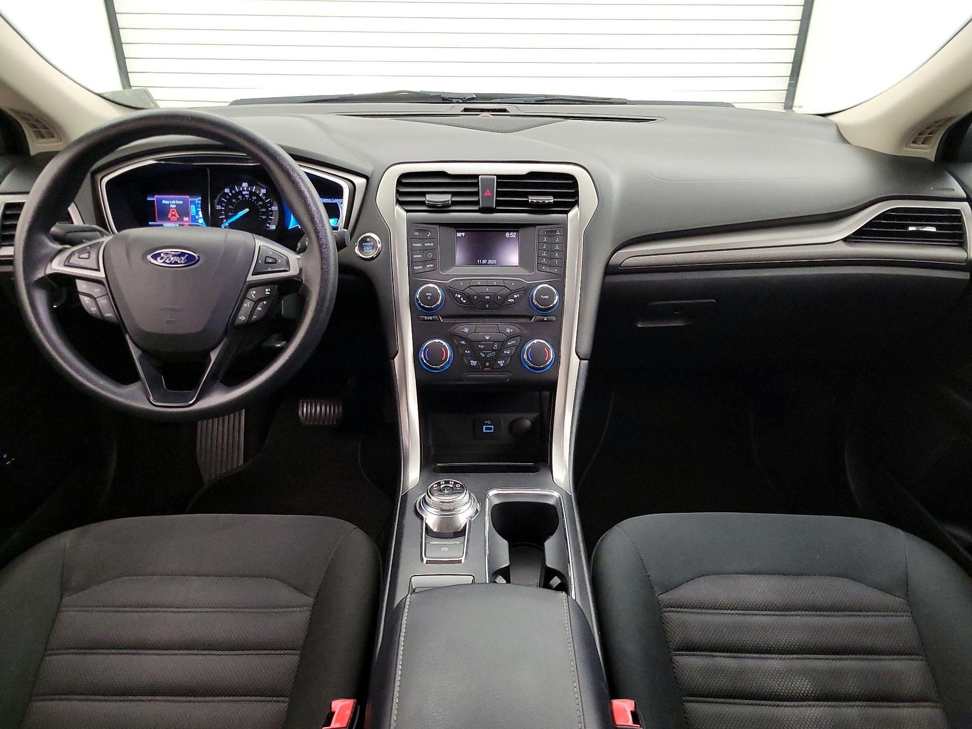 Thumbnail: 2017 Ford Fusion - 9