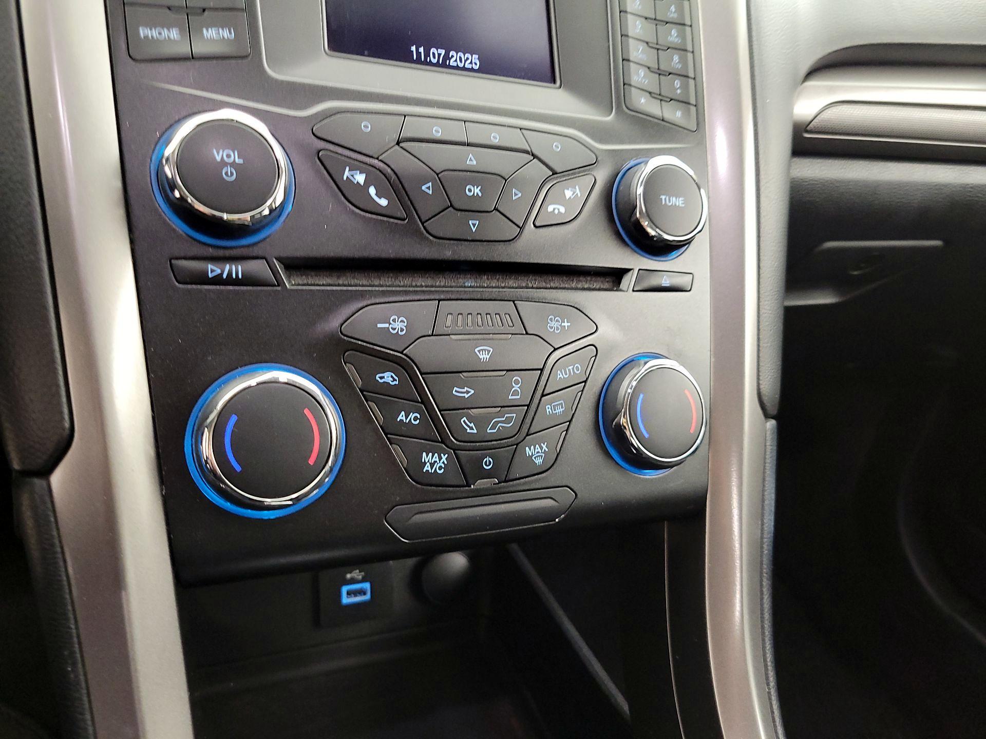 Thumbnail: 2017 Ford Fusion - 16