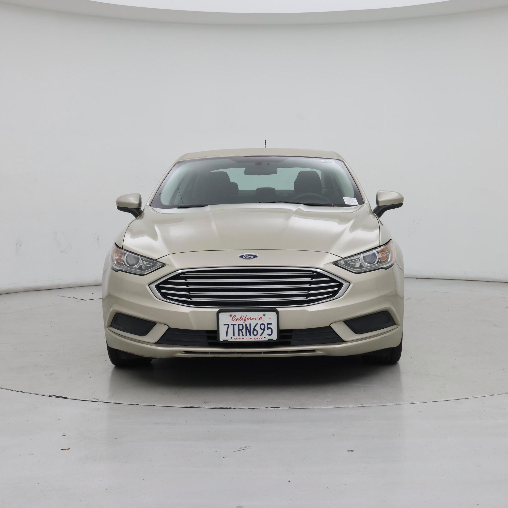 Thumbnail: 2017 Ford Fusion - 5