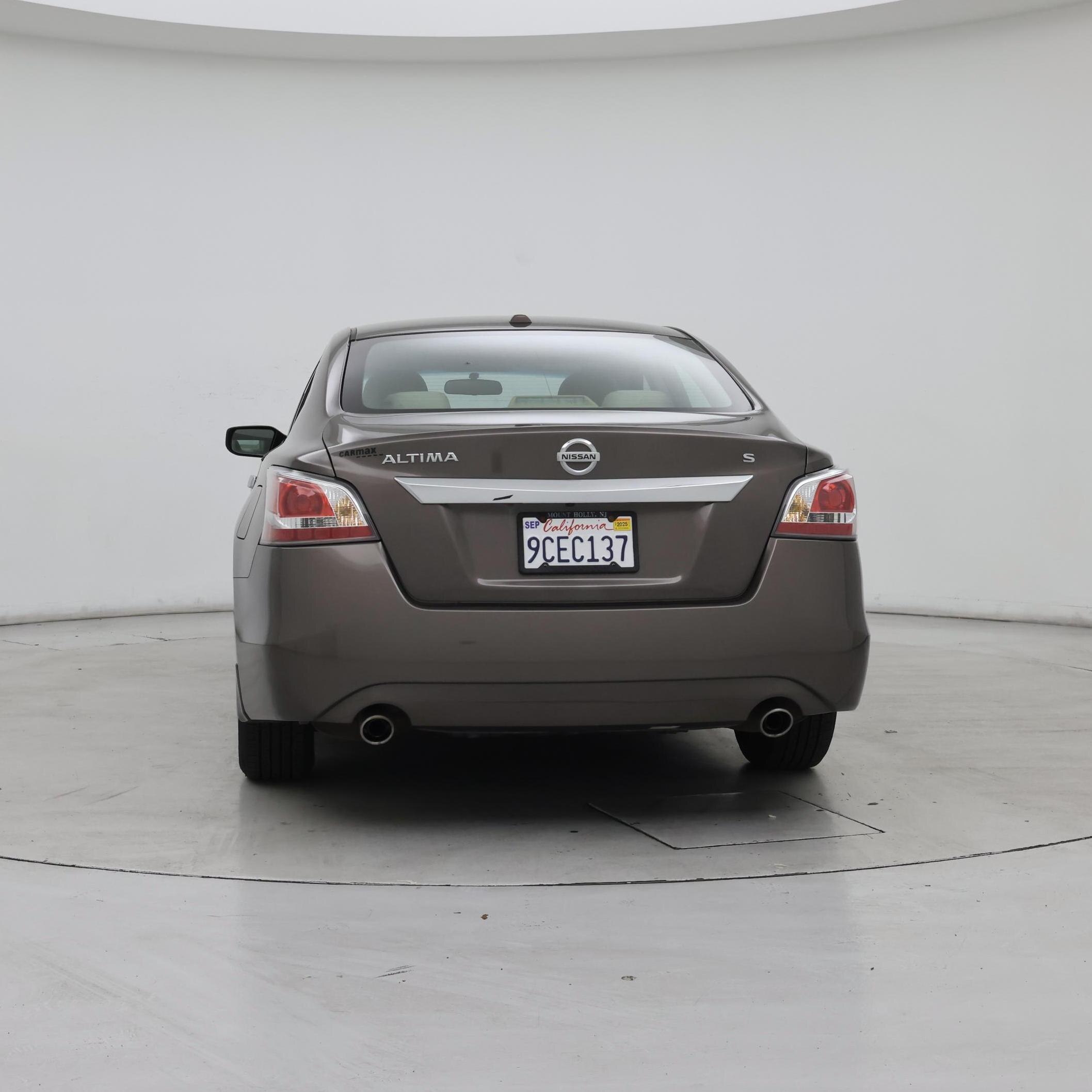 Thumbnail: 2015 Nissan Altima - 6