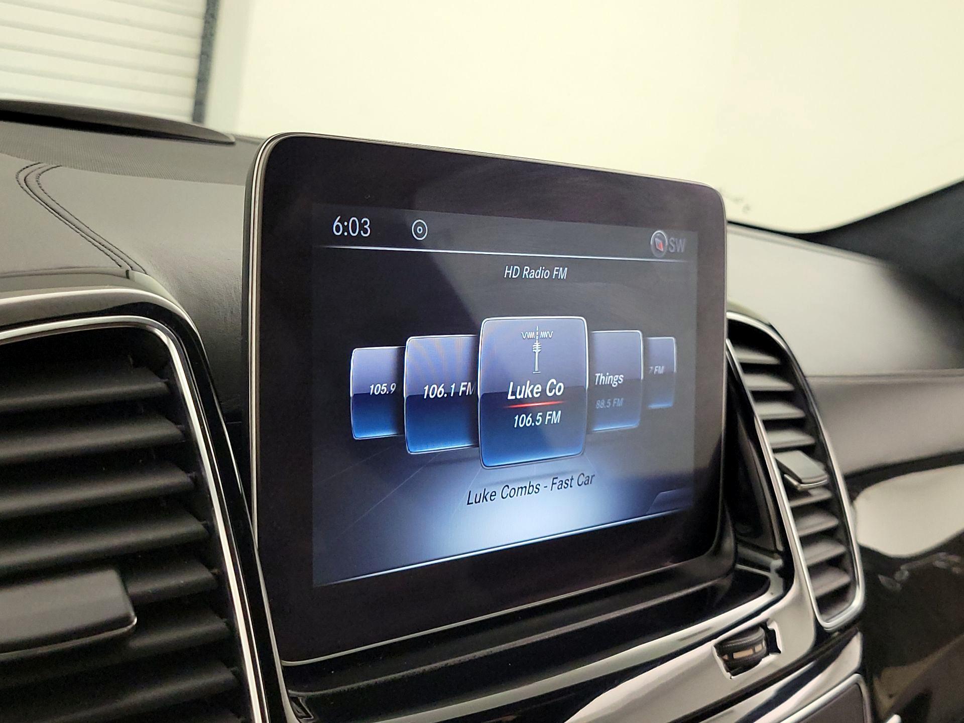 Thumbnail: 2018 Mercedes-Benz GL-Class - 16