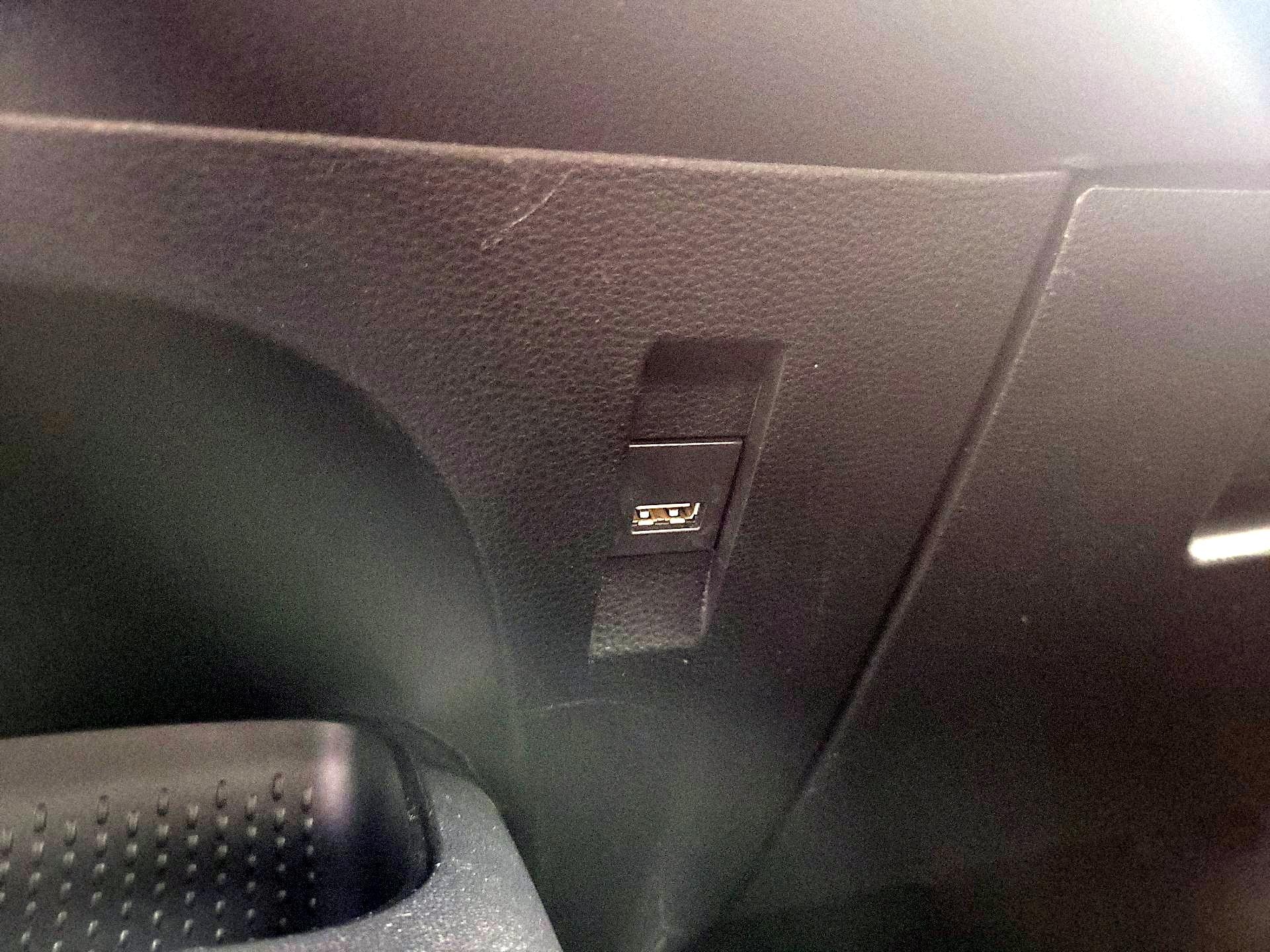 Thumbnail: 2021 Toyota Corolla - 18