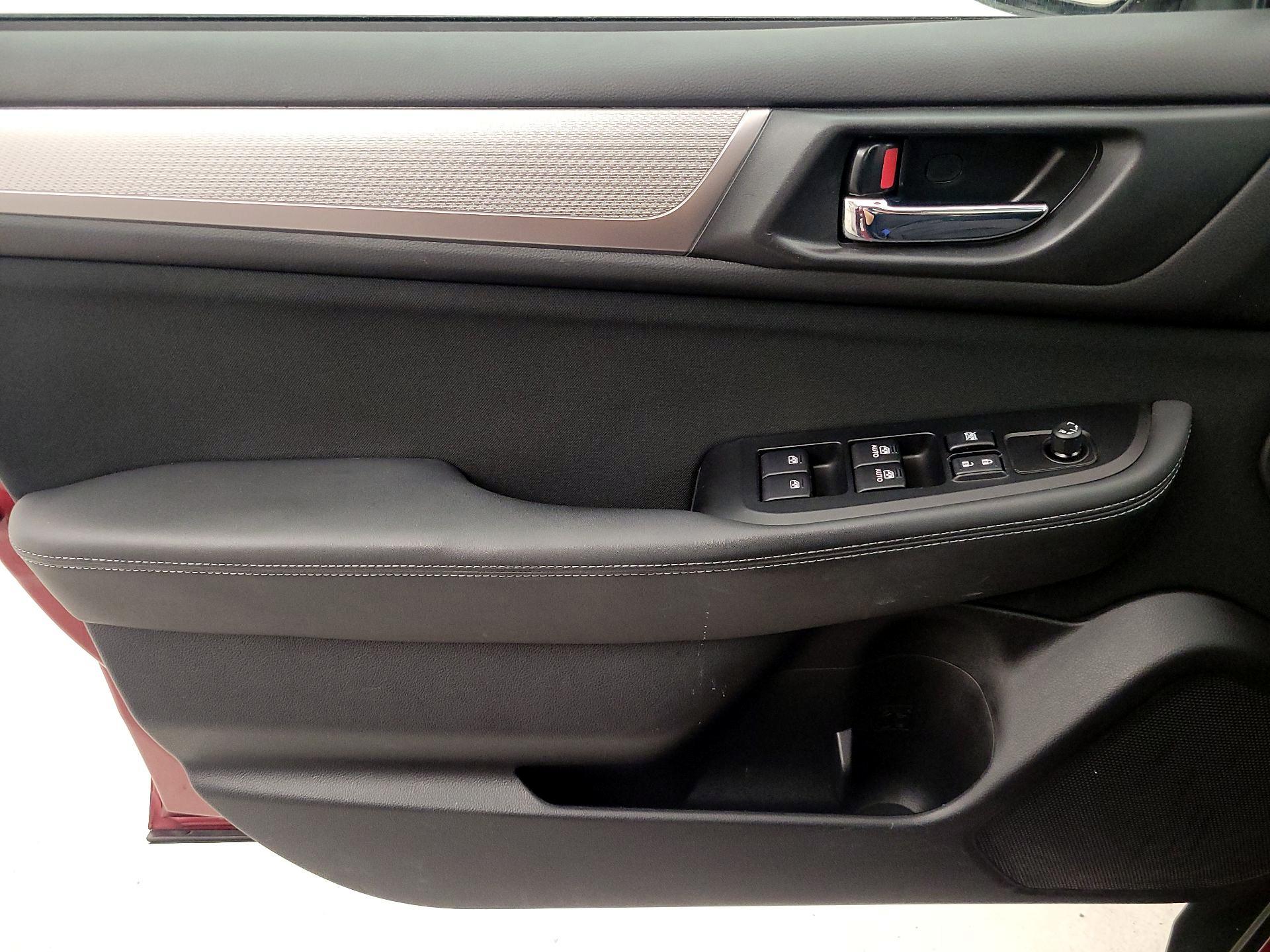 Thumbnail: 2015 Subaru Outback - 12