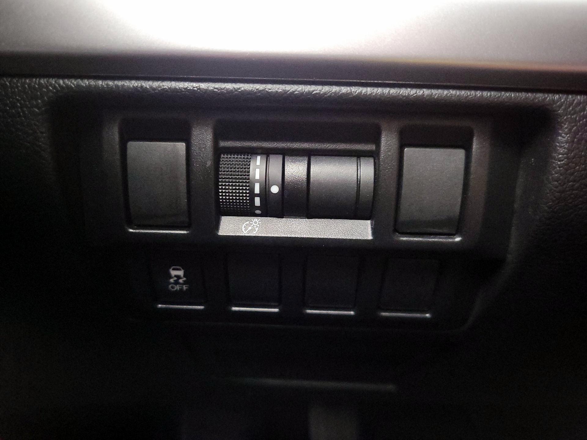 Thumbnail: 2015 Subaru Outback - 13